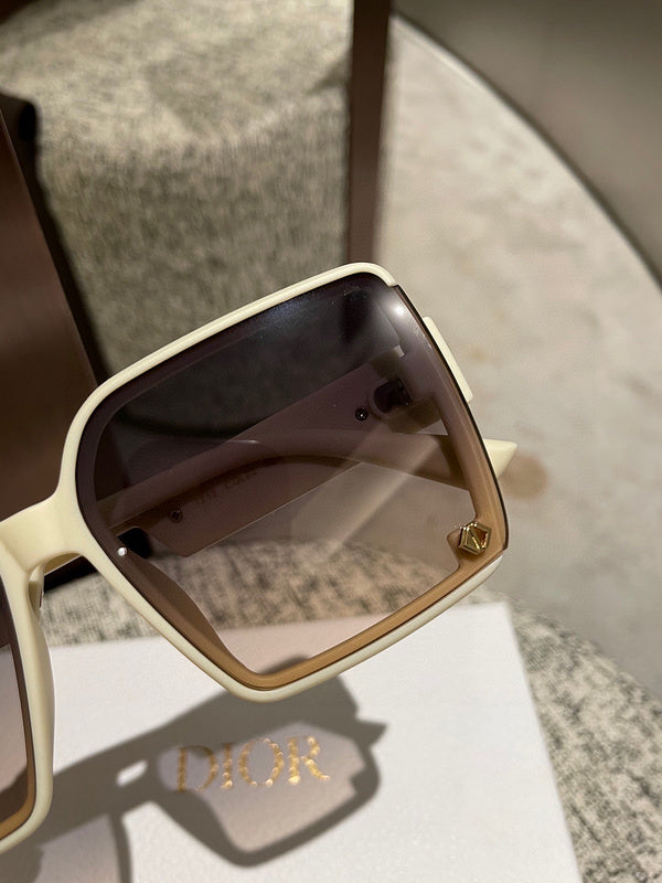 OZ - Dir Sunglasses - 059