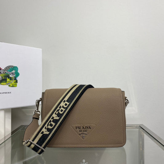 Oz - Fei Bags - 1160