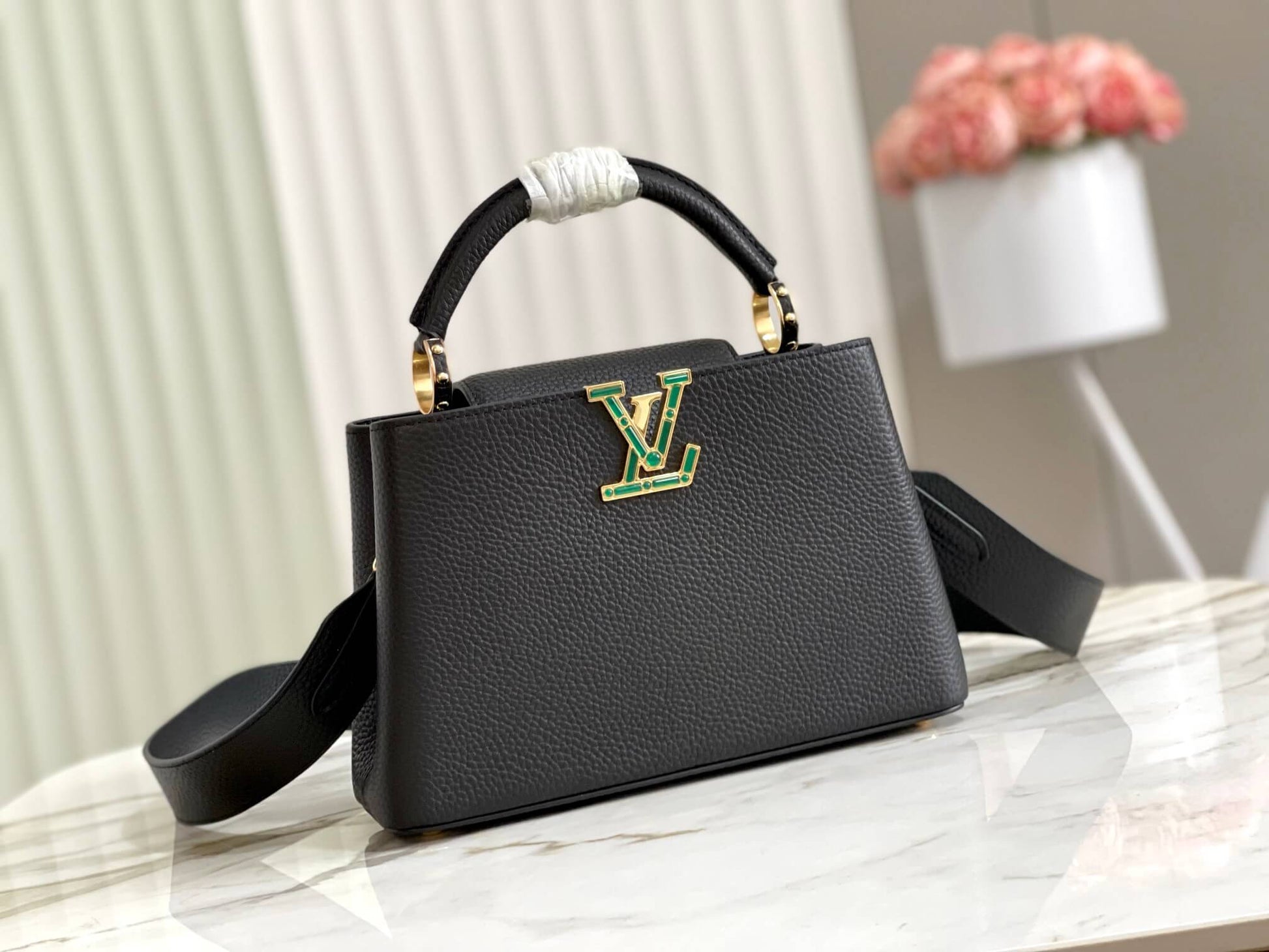 M59066 M48865 Capucines BB Shoulder Handbag black