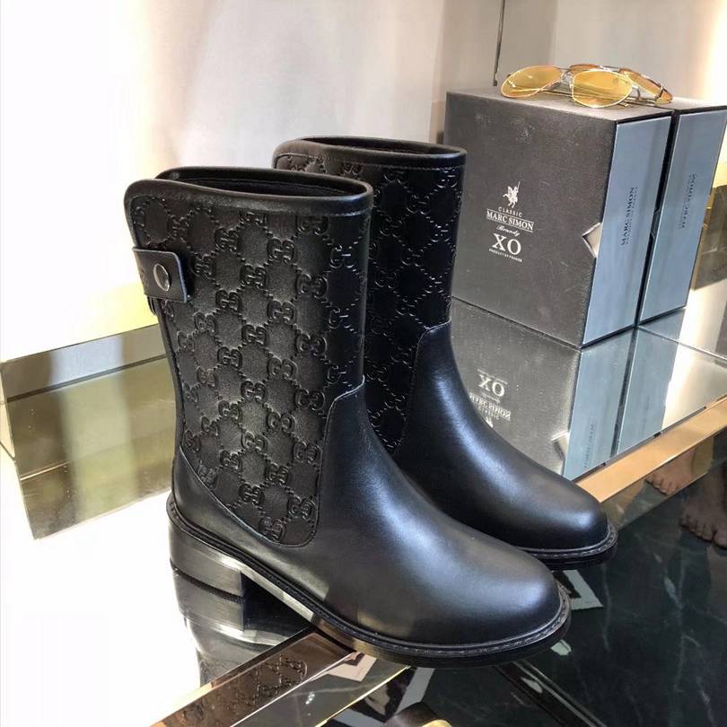 GUCCI WOMEN'S GUCCISSIMA SHORT ZIP BOOTS BLACK