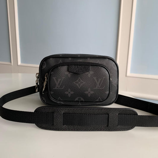 M30755 Outdoor Taigarama Taïga fanny pack black Men's bag Monogram