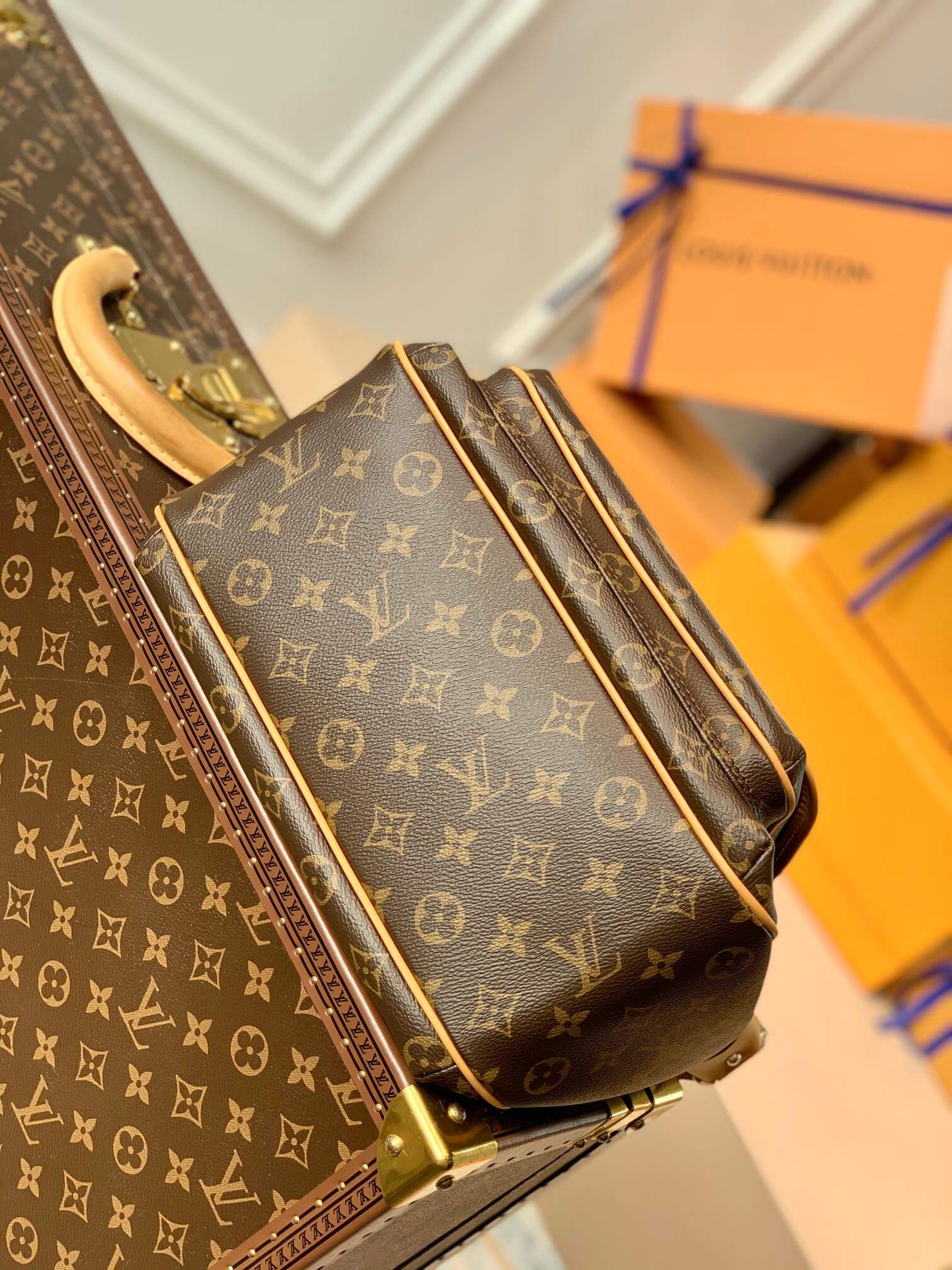 M40077 Monogram Tikal GM Shoulder Bag Brown cross body bags