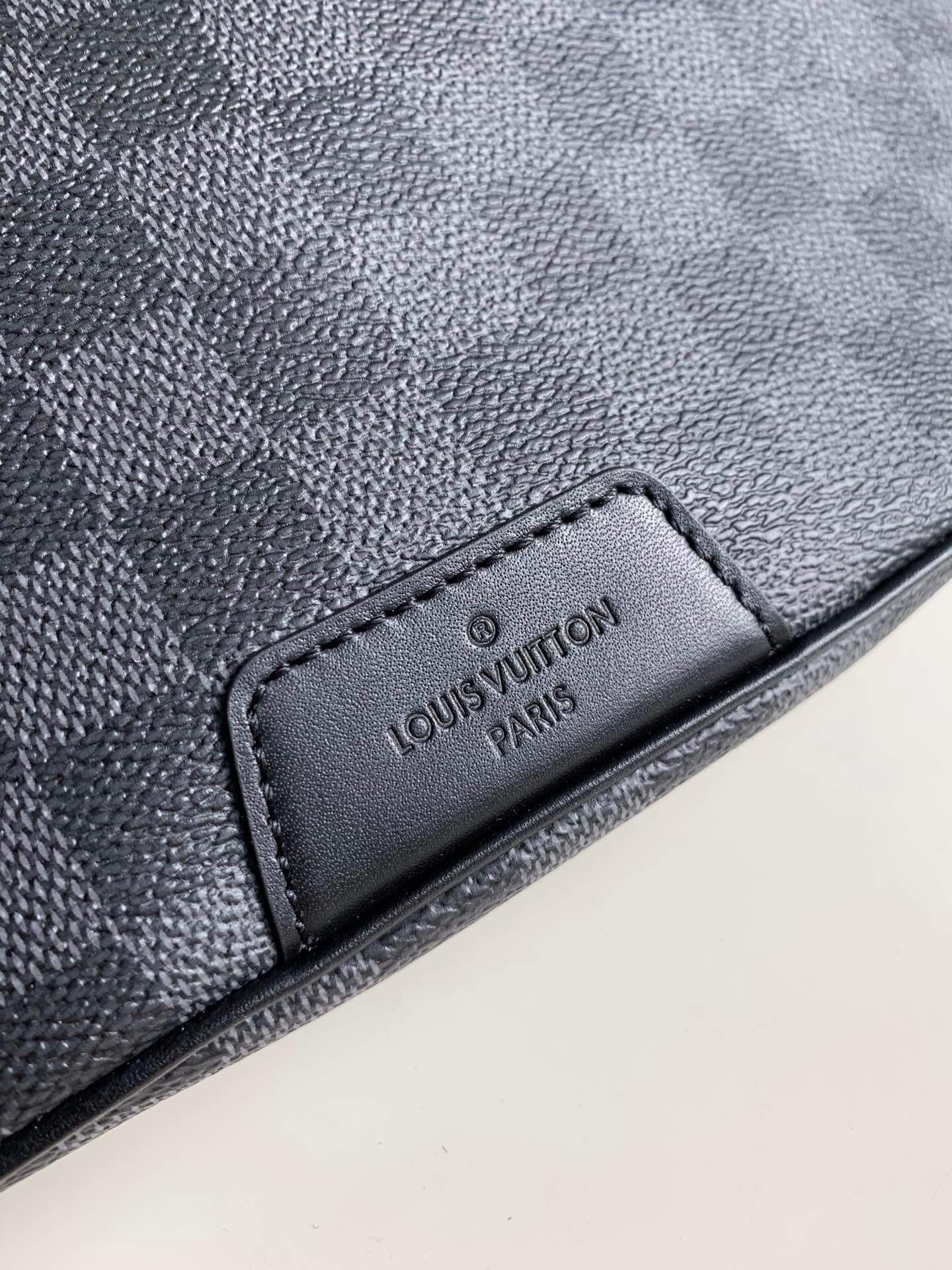 M40187 BUMBAG DamierCobalt fanny pack chest bag Men's bag black calfskin