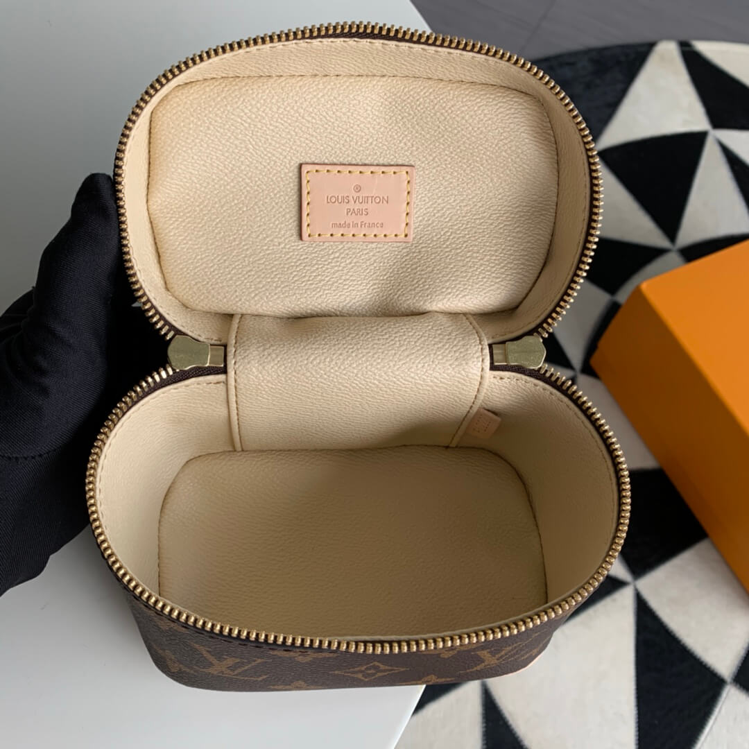 M44495 Nine Cosmetic Bag mini brown monogram 20cm 16cm