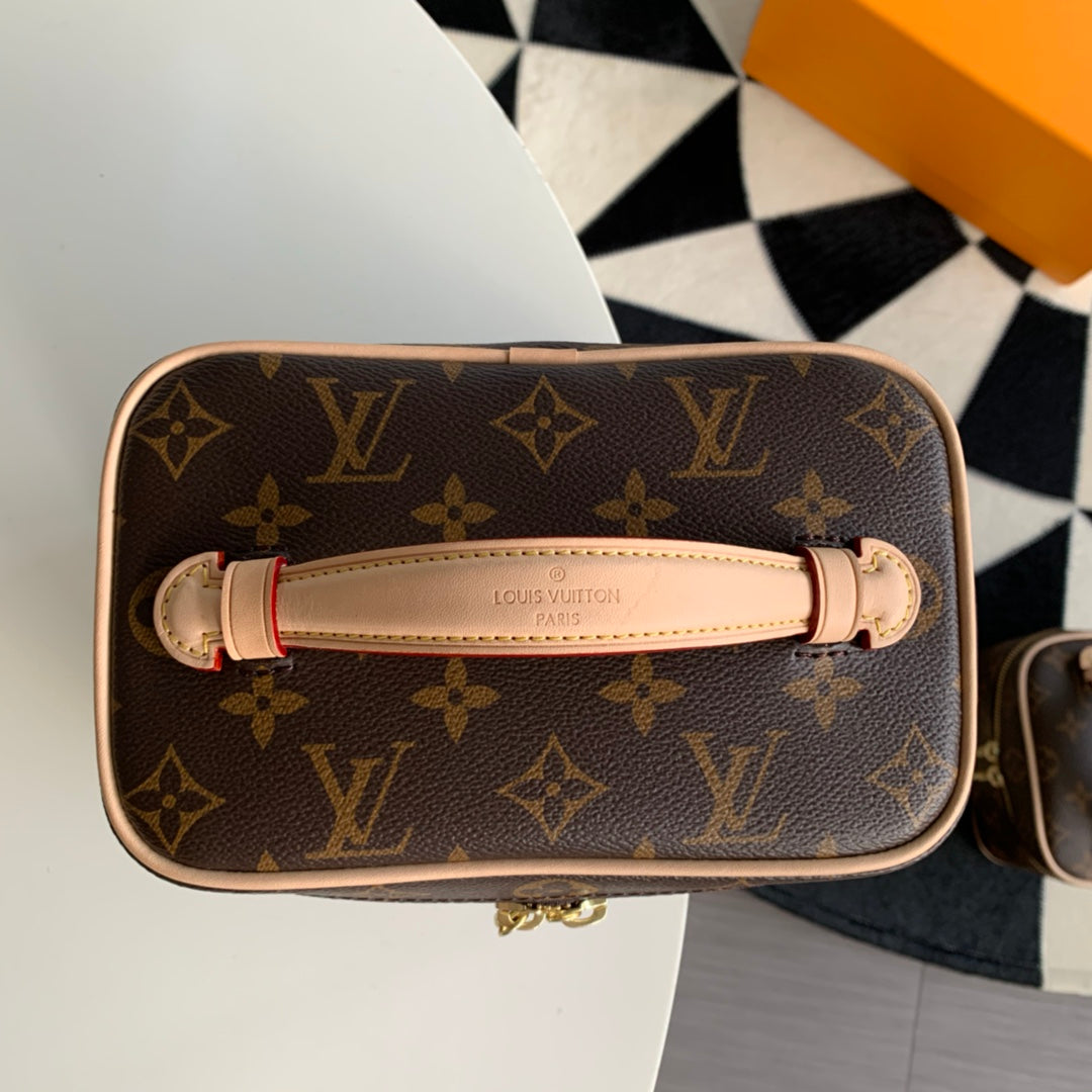 M44495 Nine Cosmetic Bag mini brown monogram 20cm 16cm