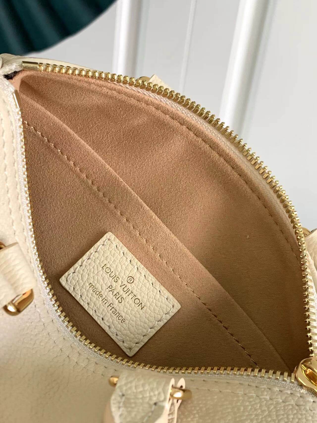 M45708 Papillon BB prefall Papillon trunk toile shoulder bag milk white calfskin Monogram Empreinte