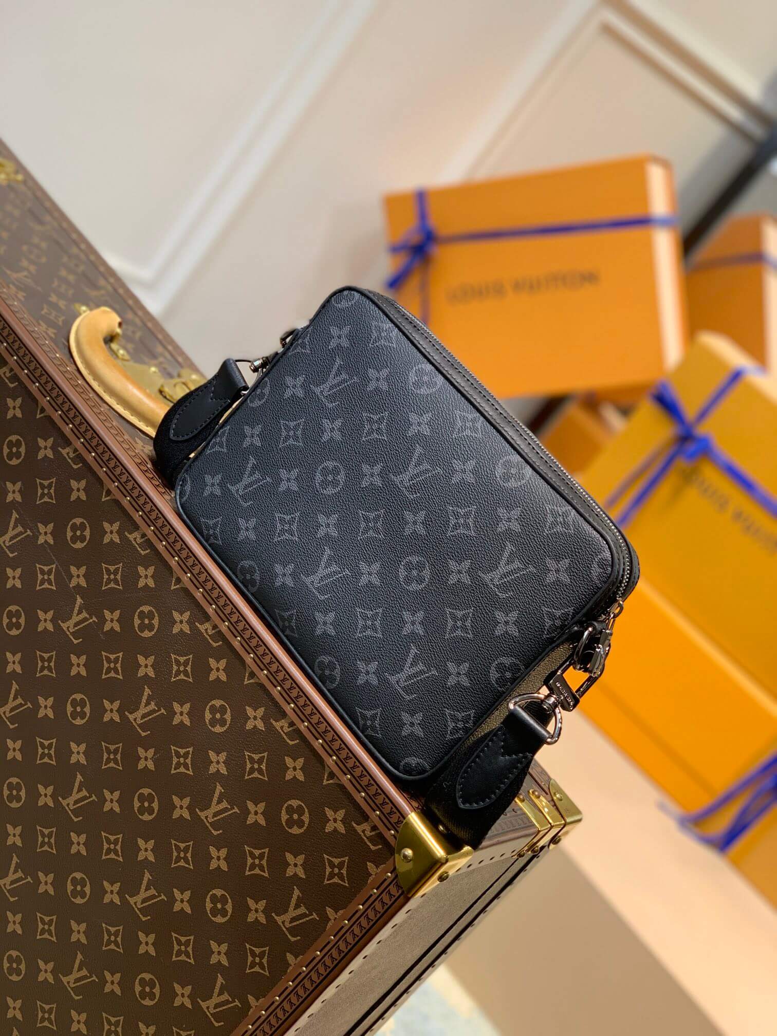 M45965 NIGO Trio shoulder bag cross body bags messenger bag black Men's bag Monogram