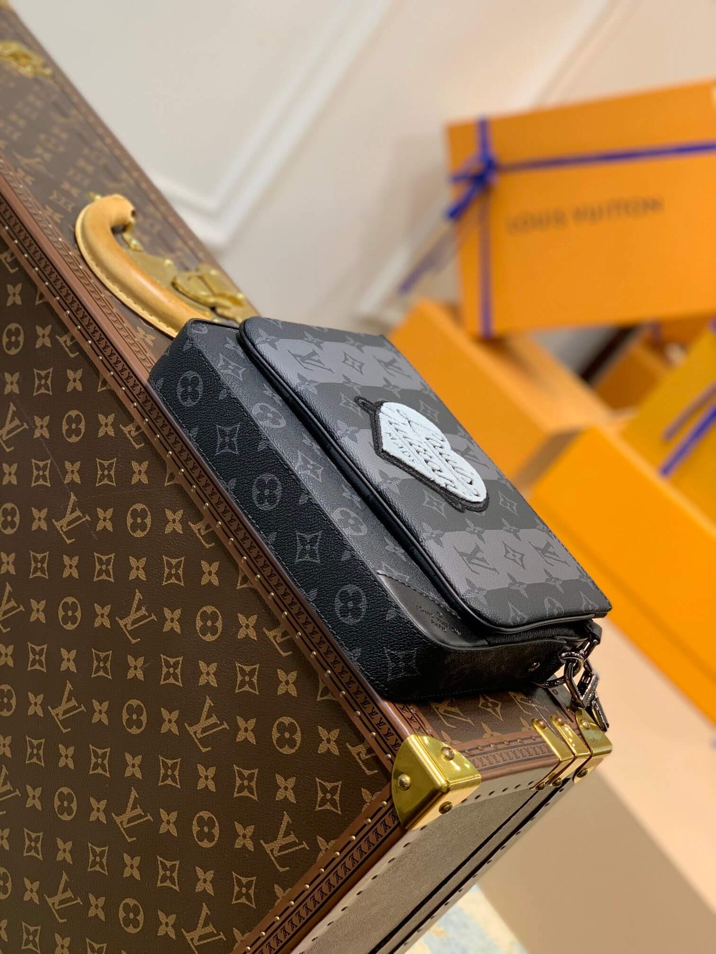 M45965 NIGO Trio shoulder bag cross body bags messenger bag black Men's bag Monogram