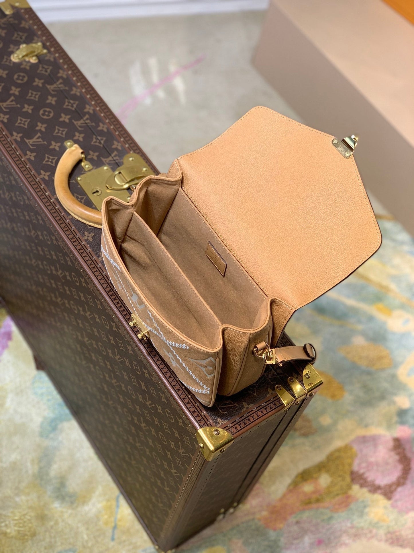 M46018 POCHETTE MÉTIS Arizona yellow shoulder bag Monogram Empreinte