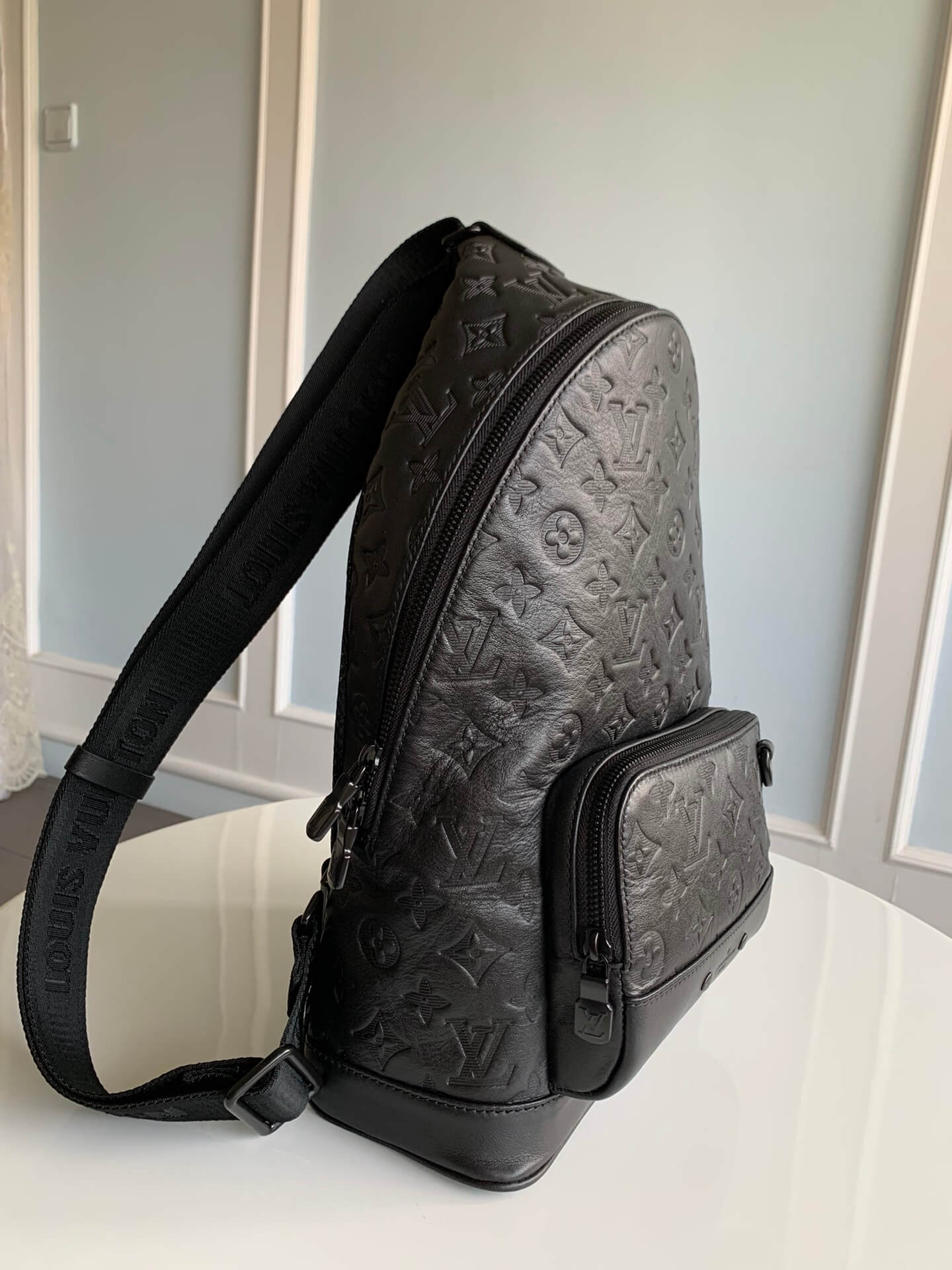 M46107 RACER Monogram Shadow chest bag black calfskin Men's bag bumbag