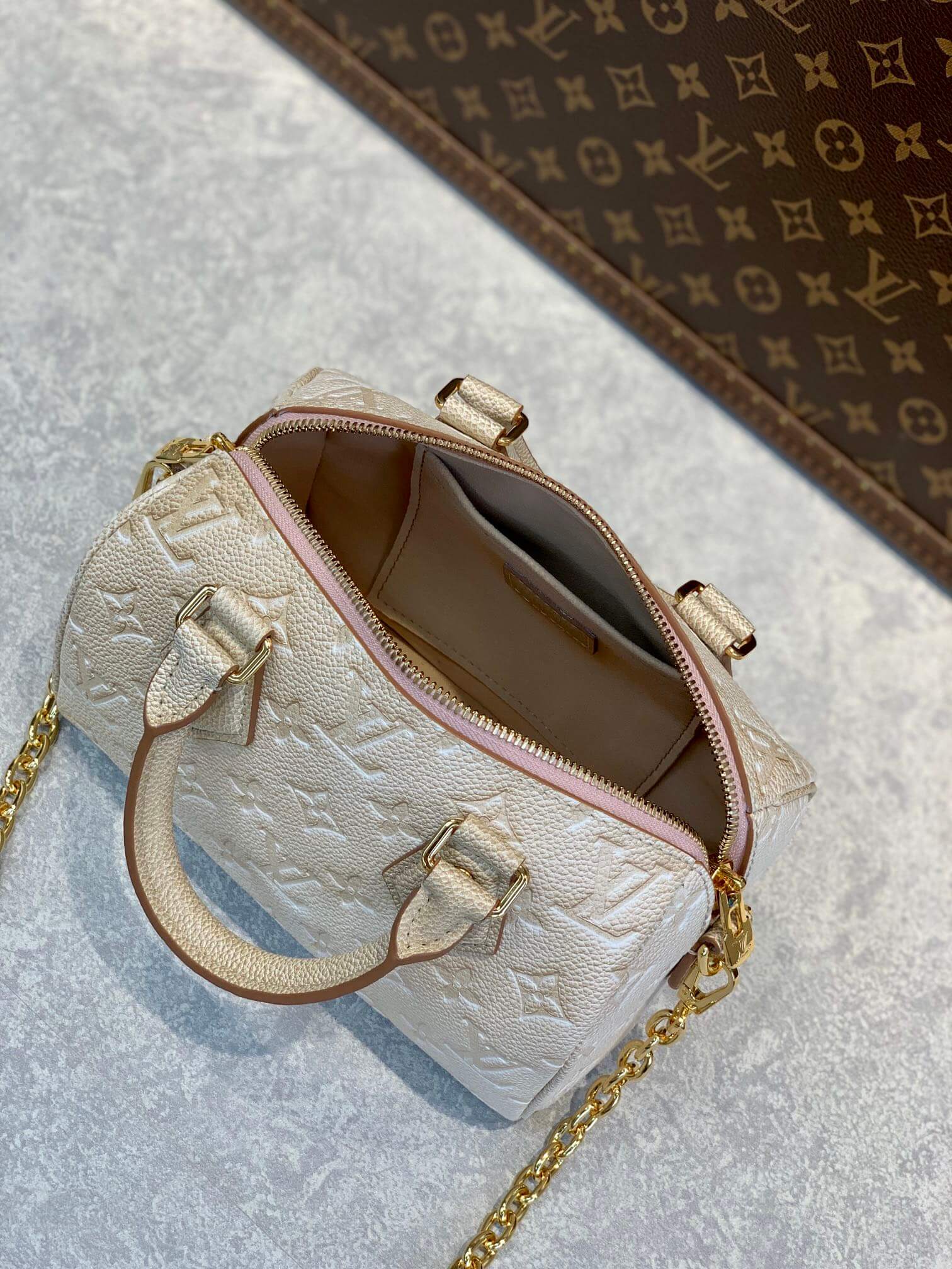 M46163 Handbag shoulder bag cross body bags calfskin dirty white Embossing