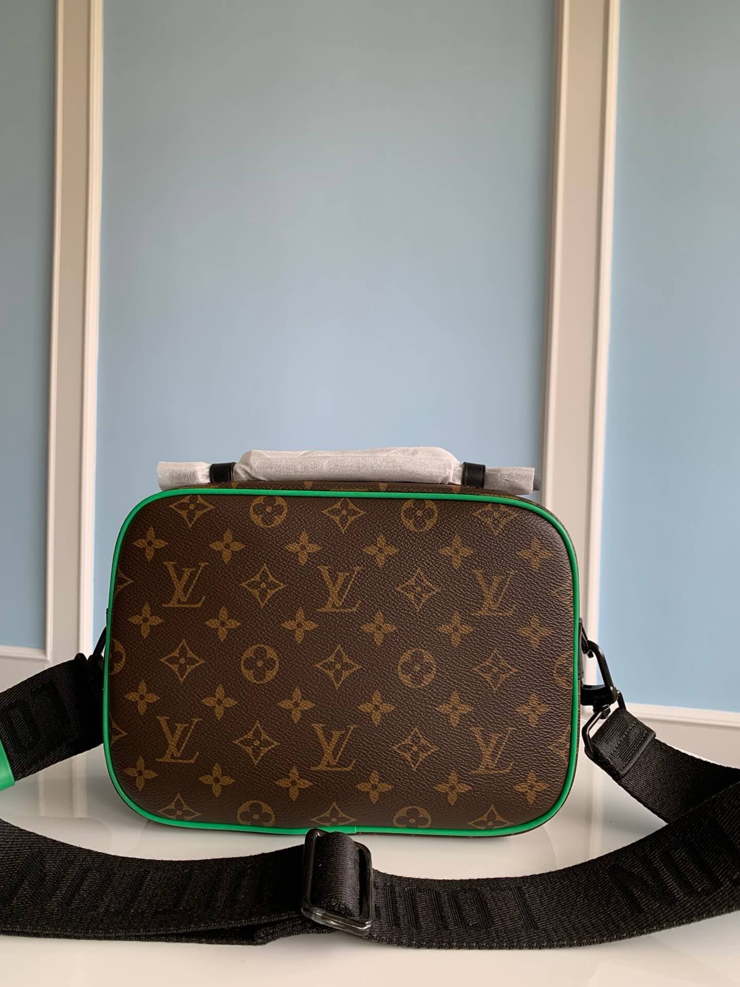 M46246 S LOCK MESSENGER Monogram Macassar green man bag Sac Plat shoulder bag