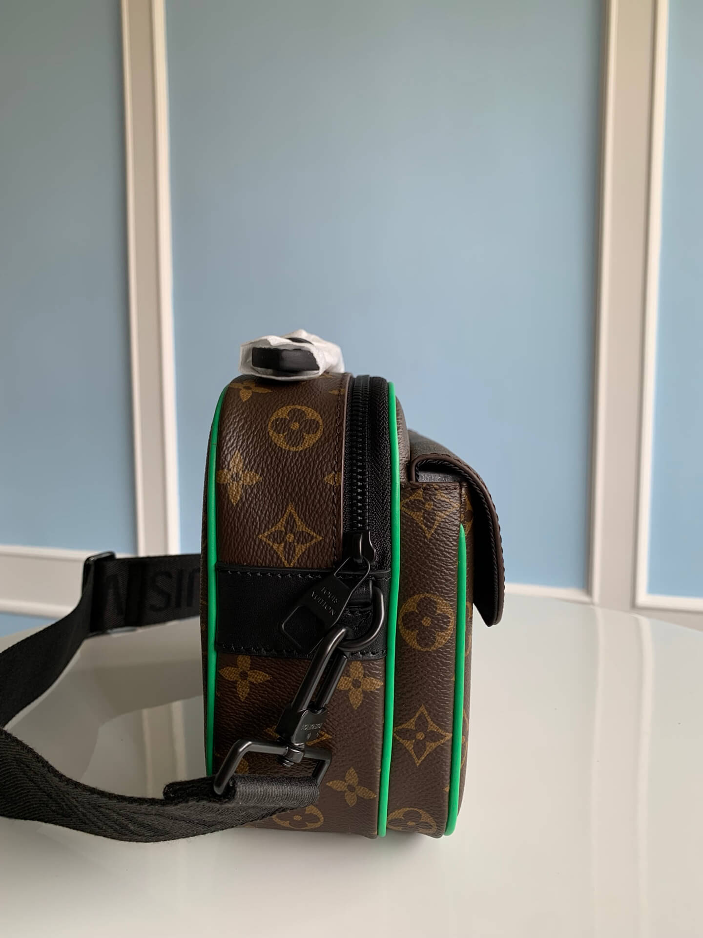 M46246 S LOCK MESSENGER Monogram Macassar green man bag Sac Plat shoulder bag