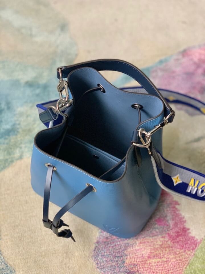M57706 NÉONOÉ BB bucket bag blue