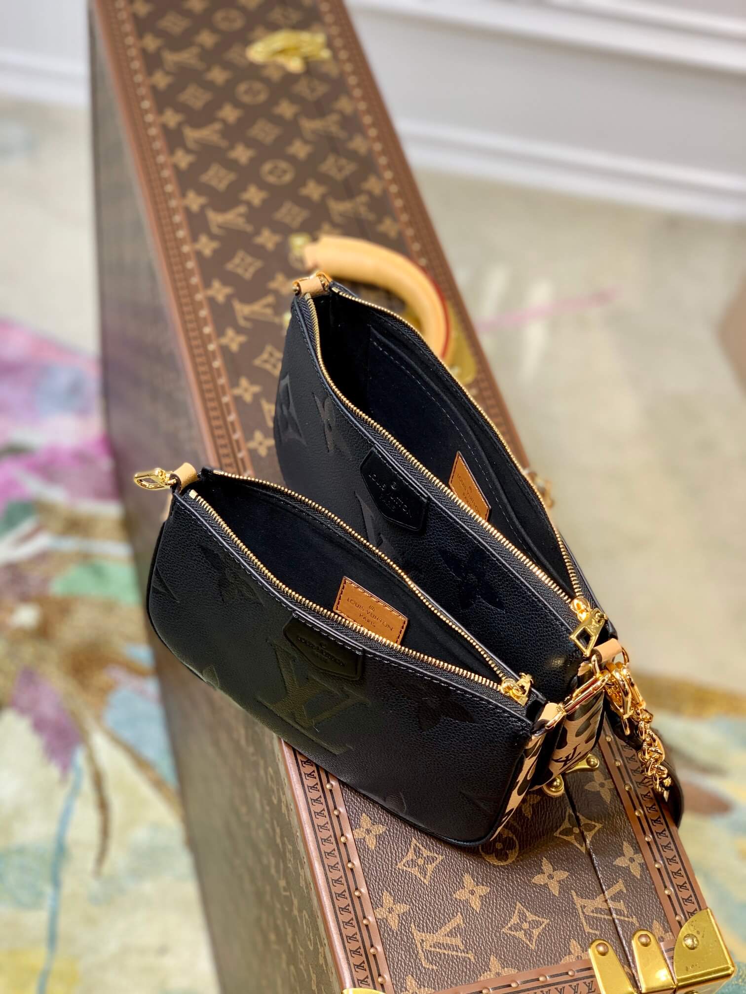 M58520 Multi Pochette Accessoires cross body bags shoulder bag black calfskin Wild at Heart Monogram Empreinte