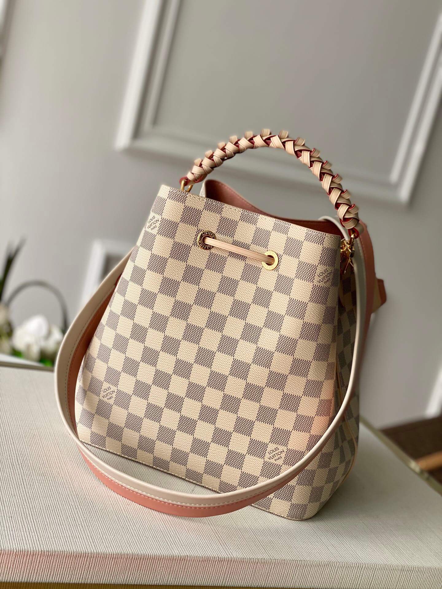 N40344 Neonoe BB Damier Azur bucket bag white real leather trim
