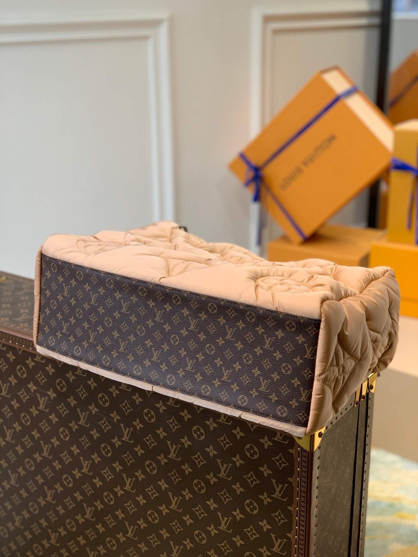 ONTHEGO GM BAG M59007 Beige Econyl Recycled Nylon Satchel