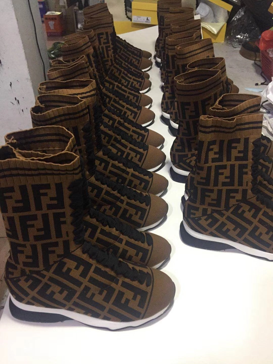 Luxury Shoes - FED - 688