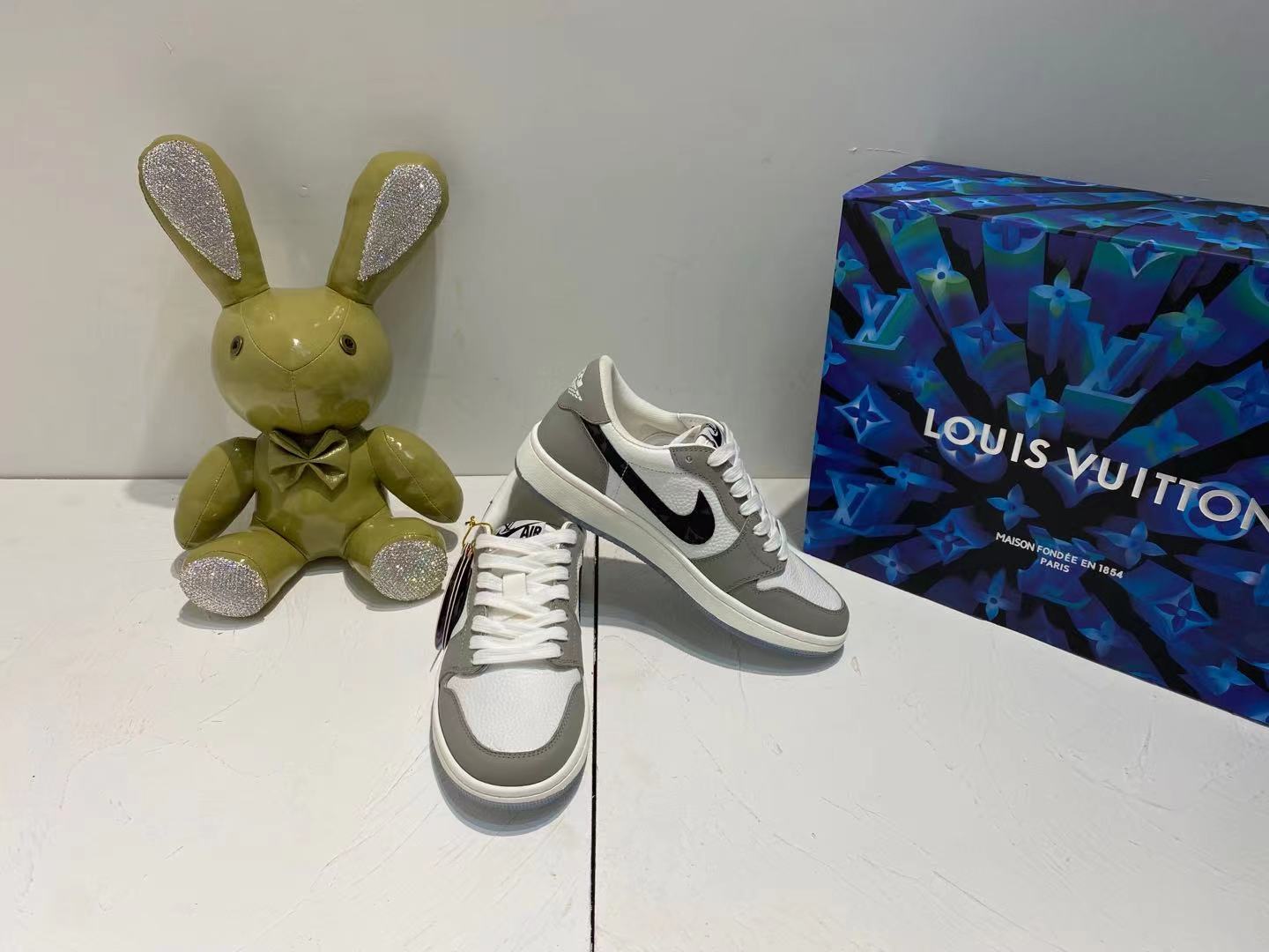 Luxury Shoes - LU-V - 1088