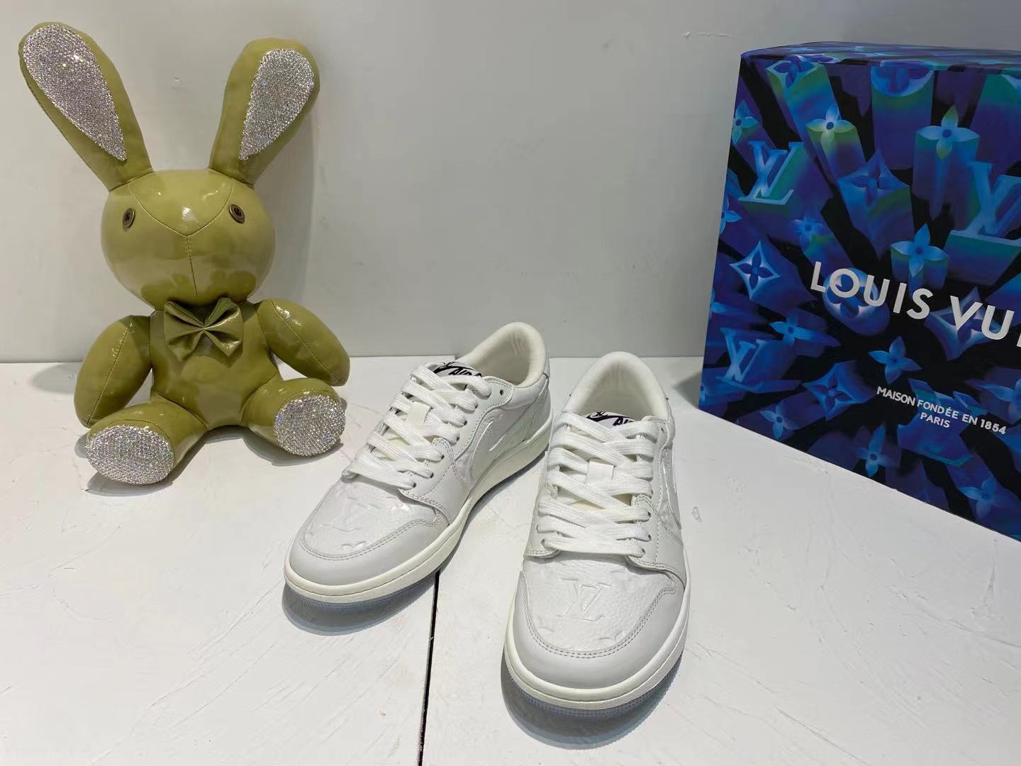 Luxury Shoes - LU-V - 1087