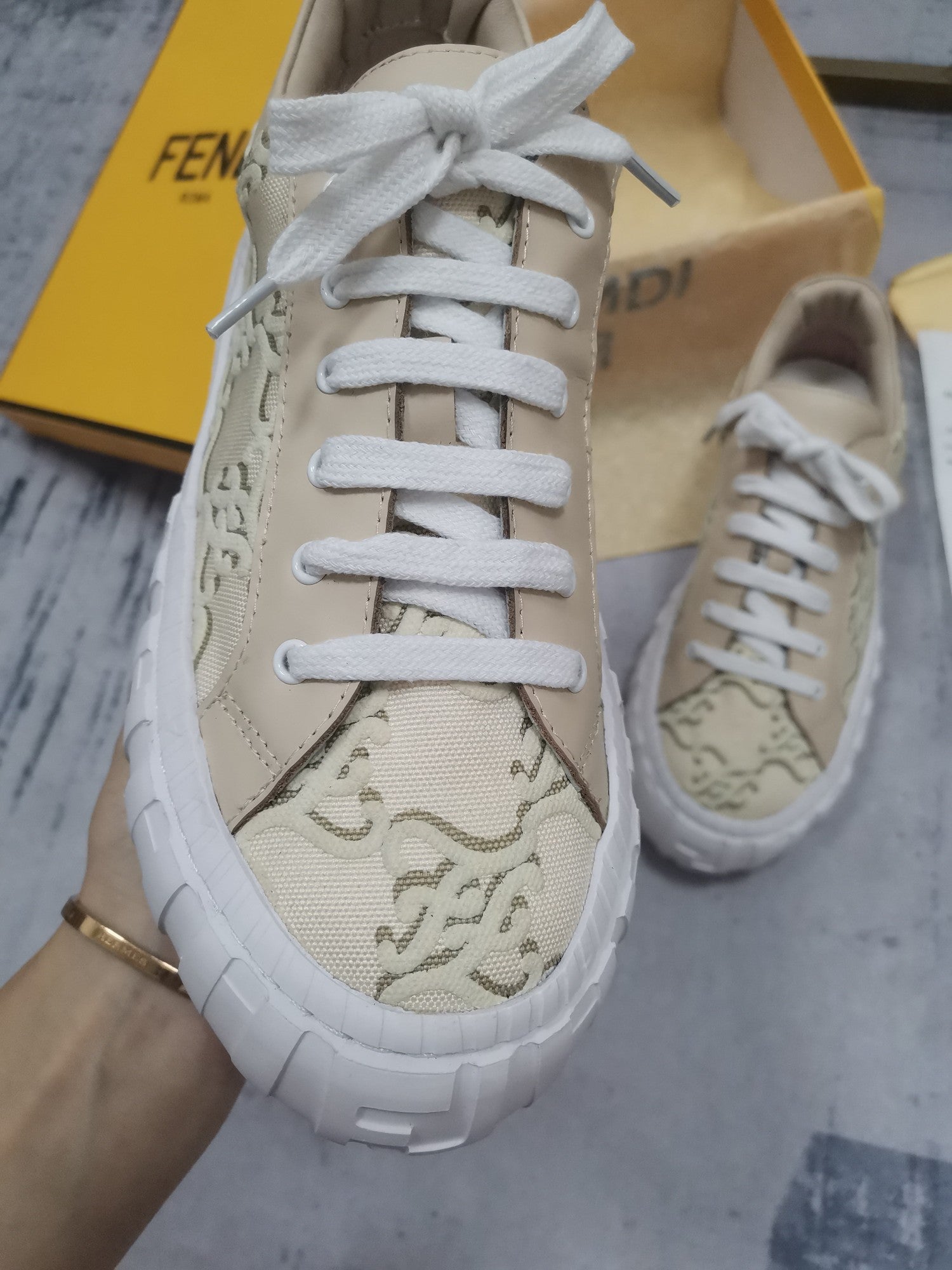 Luxury Shoes - FED - 632