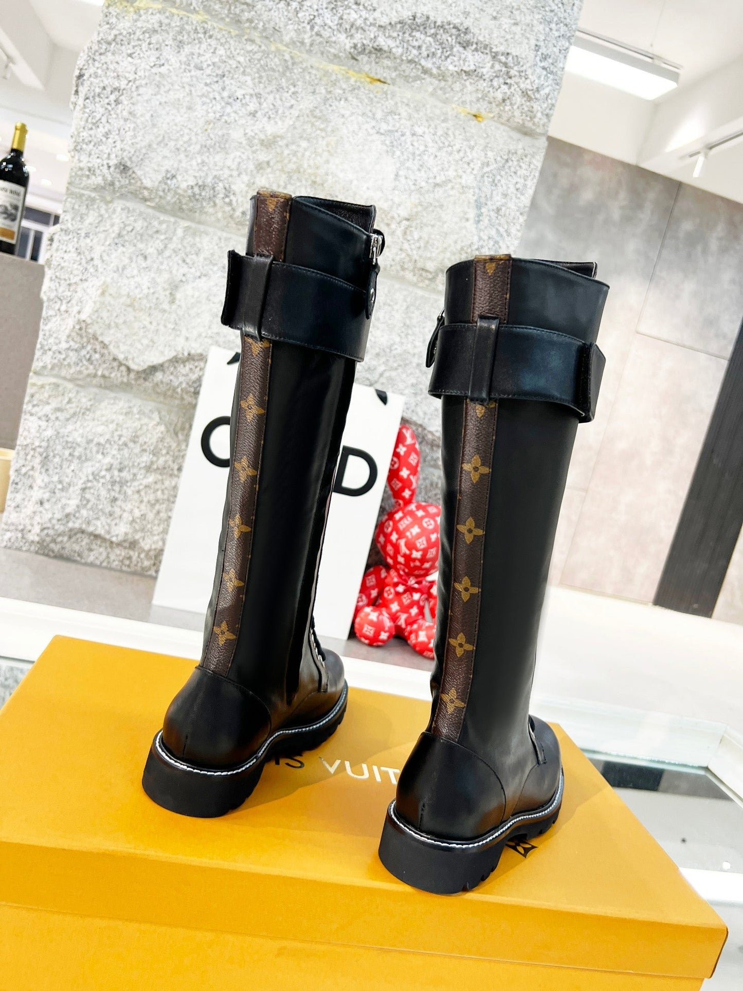 Luxury Shoes - LU-V - 488