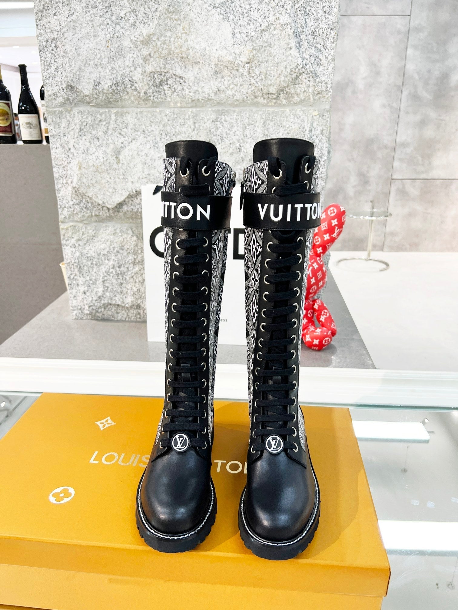 Luxury Shoes - LU-V - 489