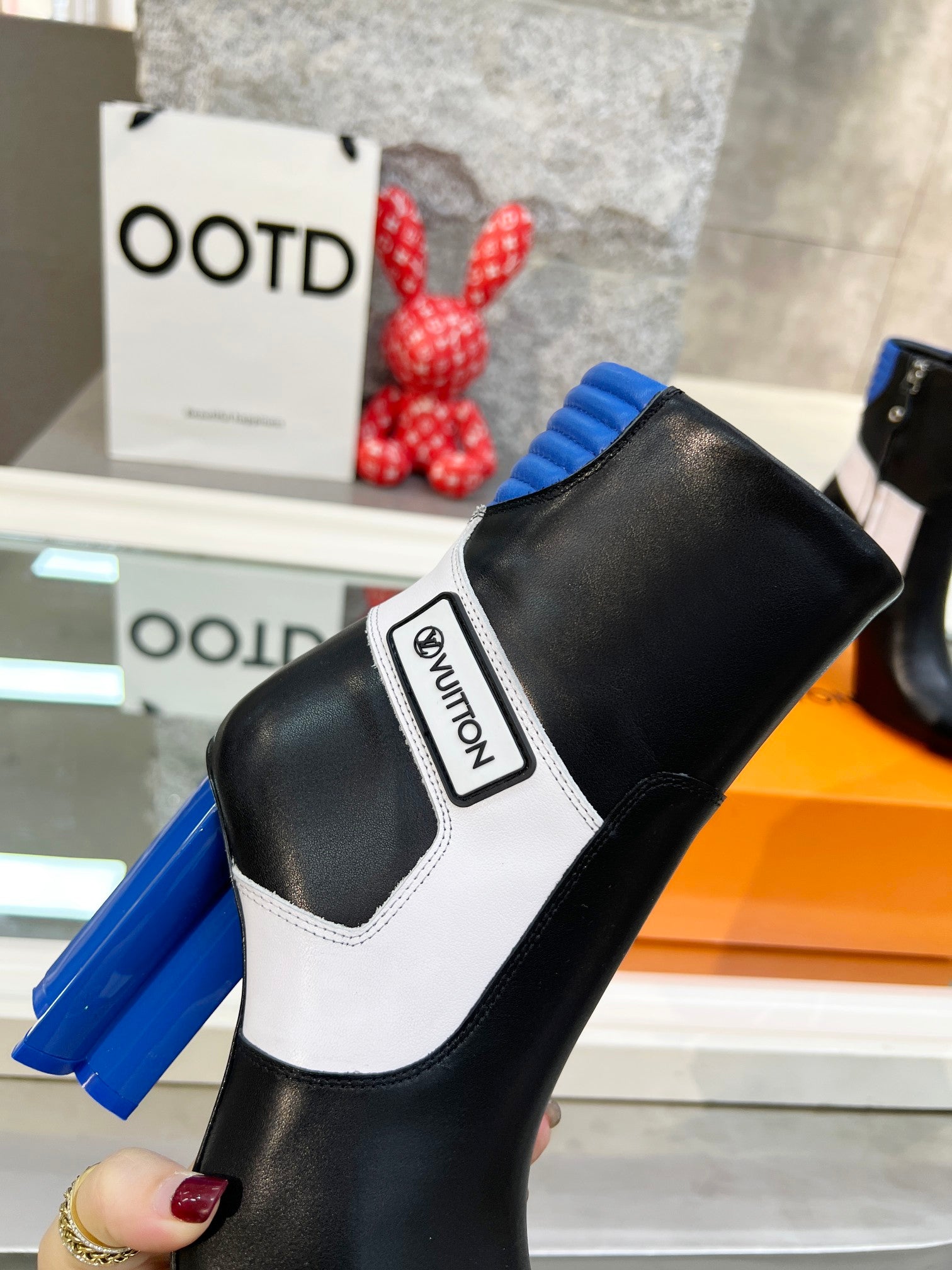 Luxury Shoes - LU-V - 508