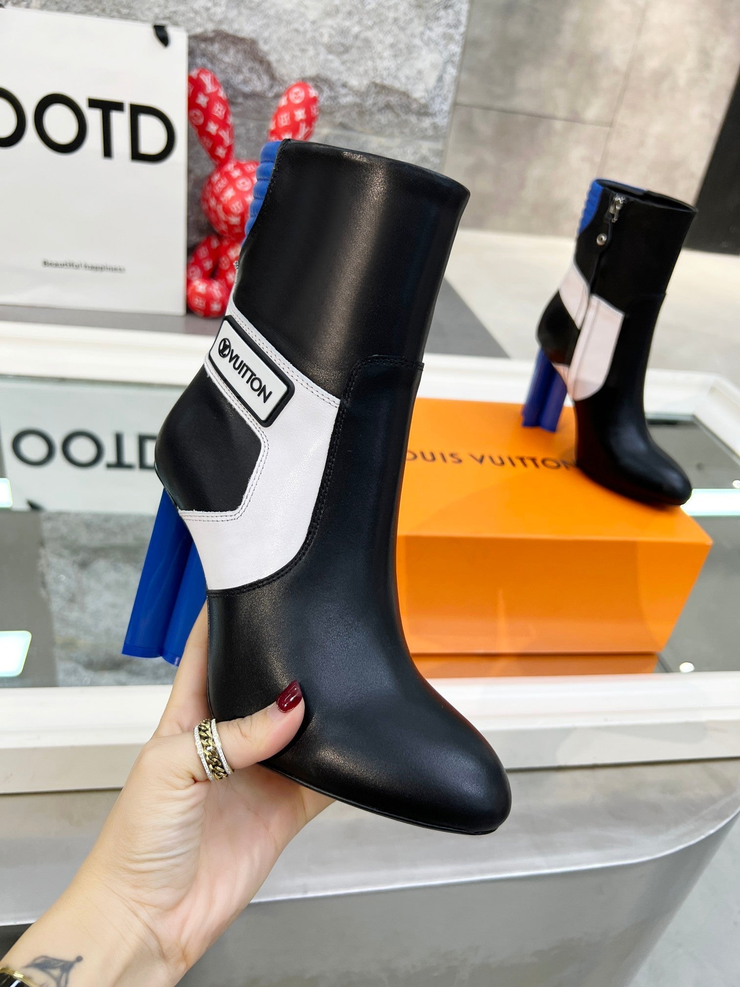 Luxury Shoes - LU-V - 508