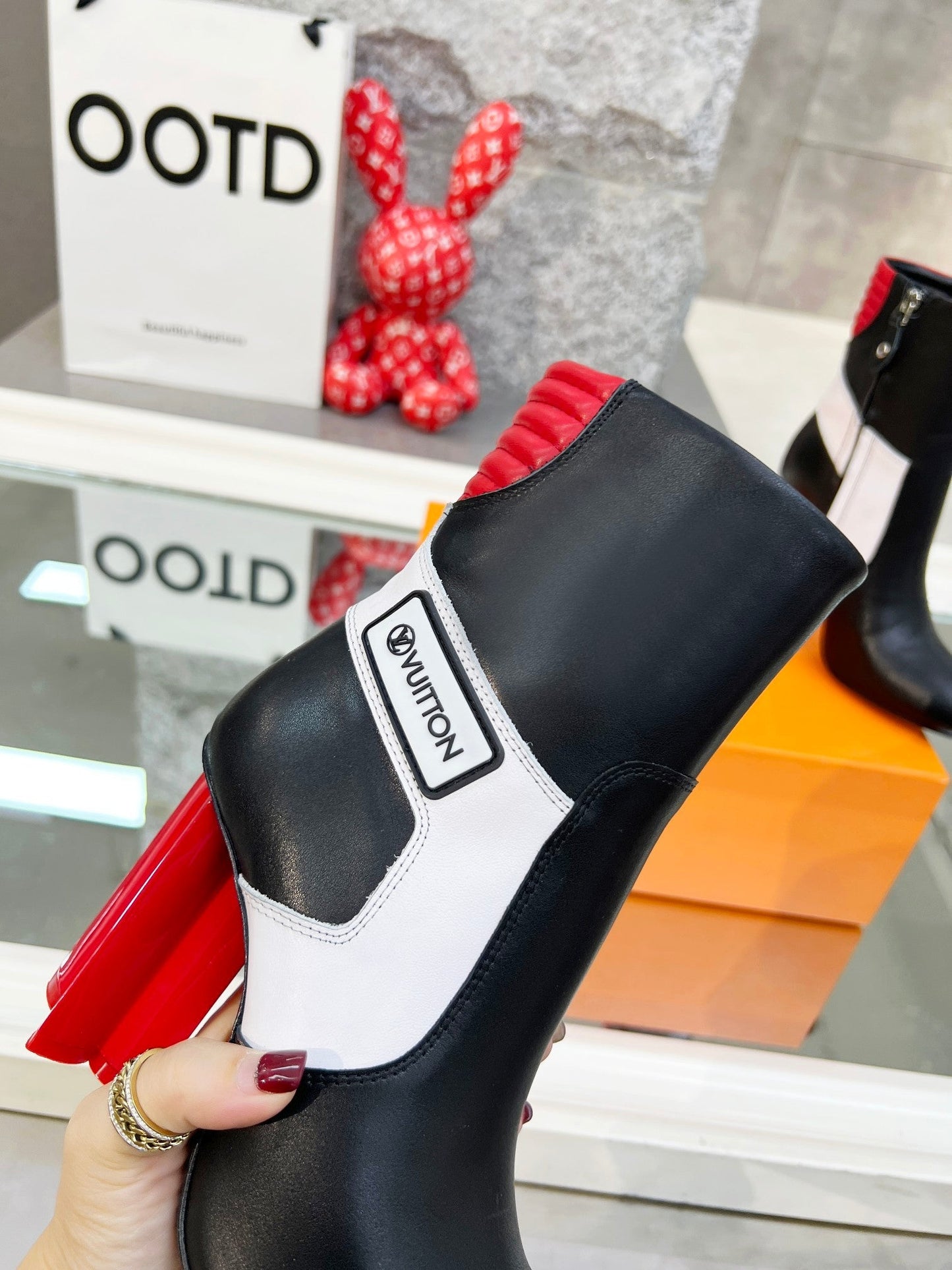 Luxury Shoes - LU-V - 510