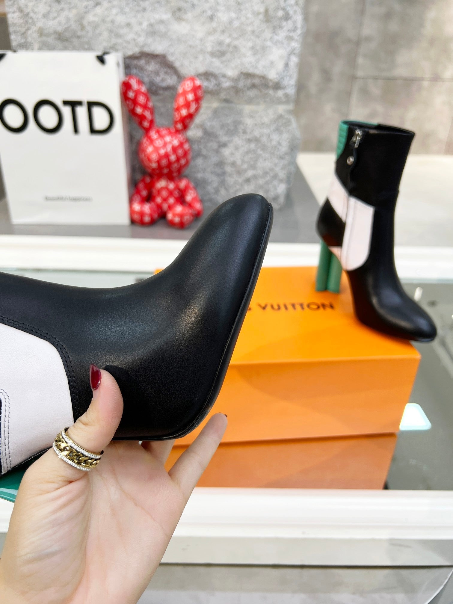 Luxury Shoes - LU-V - 509