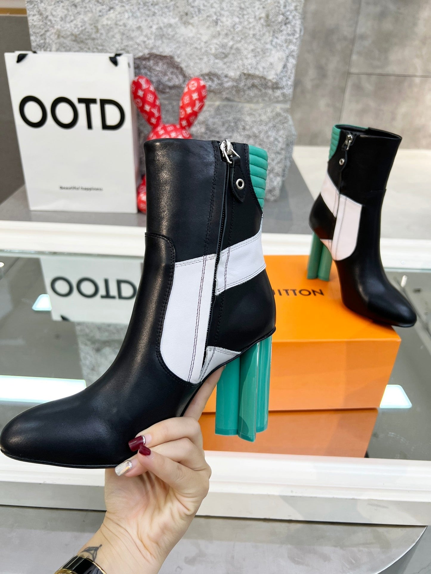 Luxury Shoes - LU-V - 509