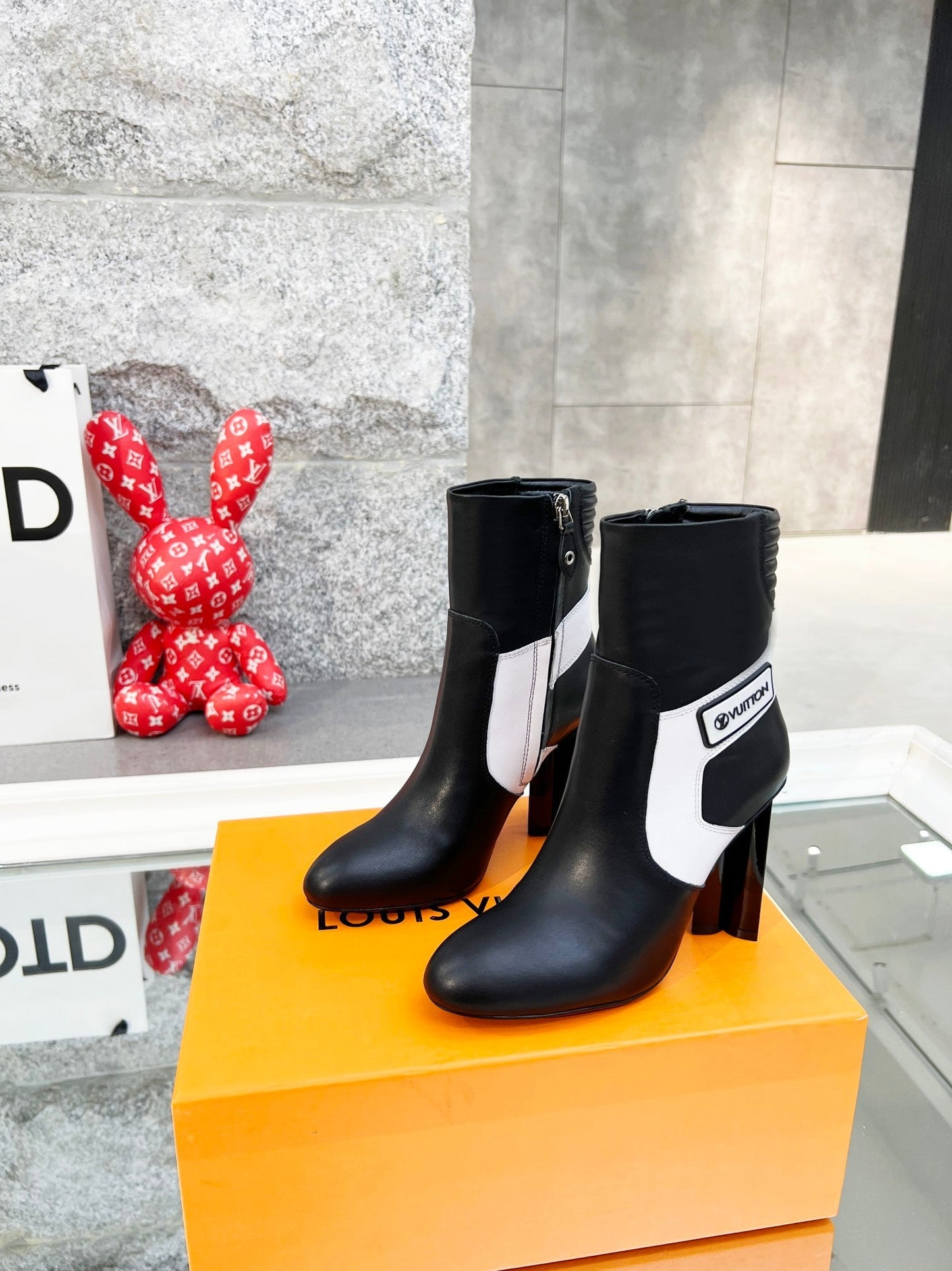 Luxury Shoes - LU-V - 511