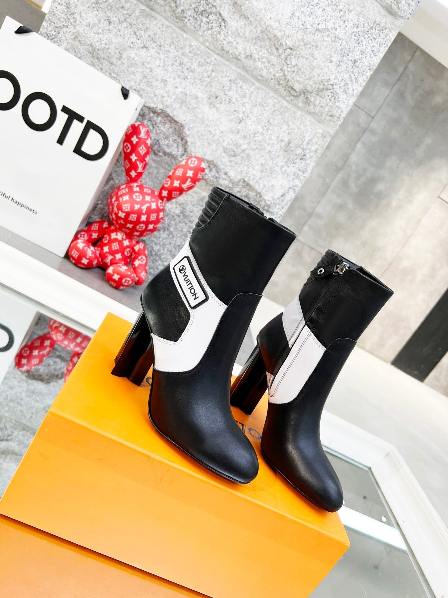 Luxury Shoes - LU-V - 511