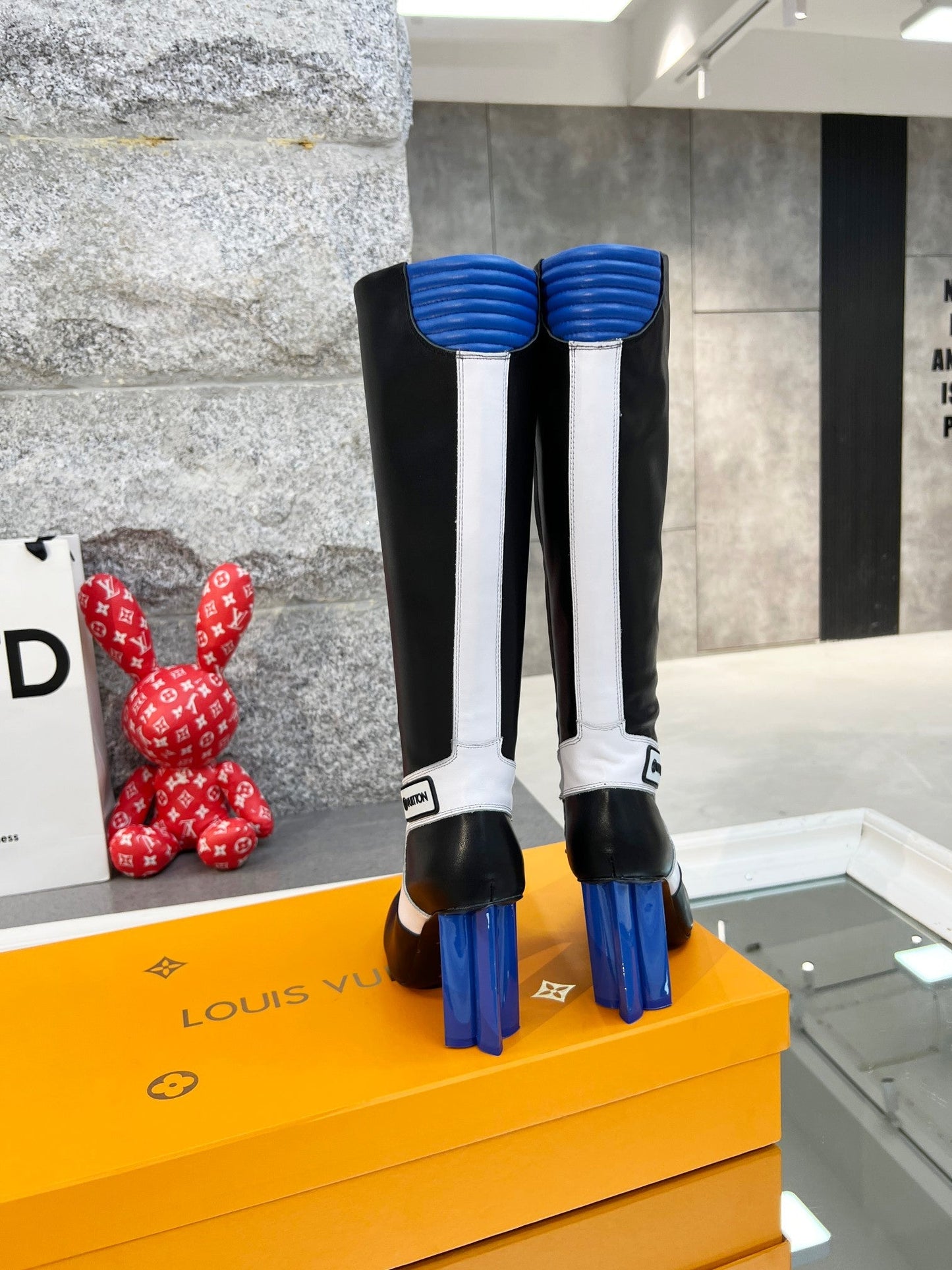 Luxury Shoes - LU-V - 506