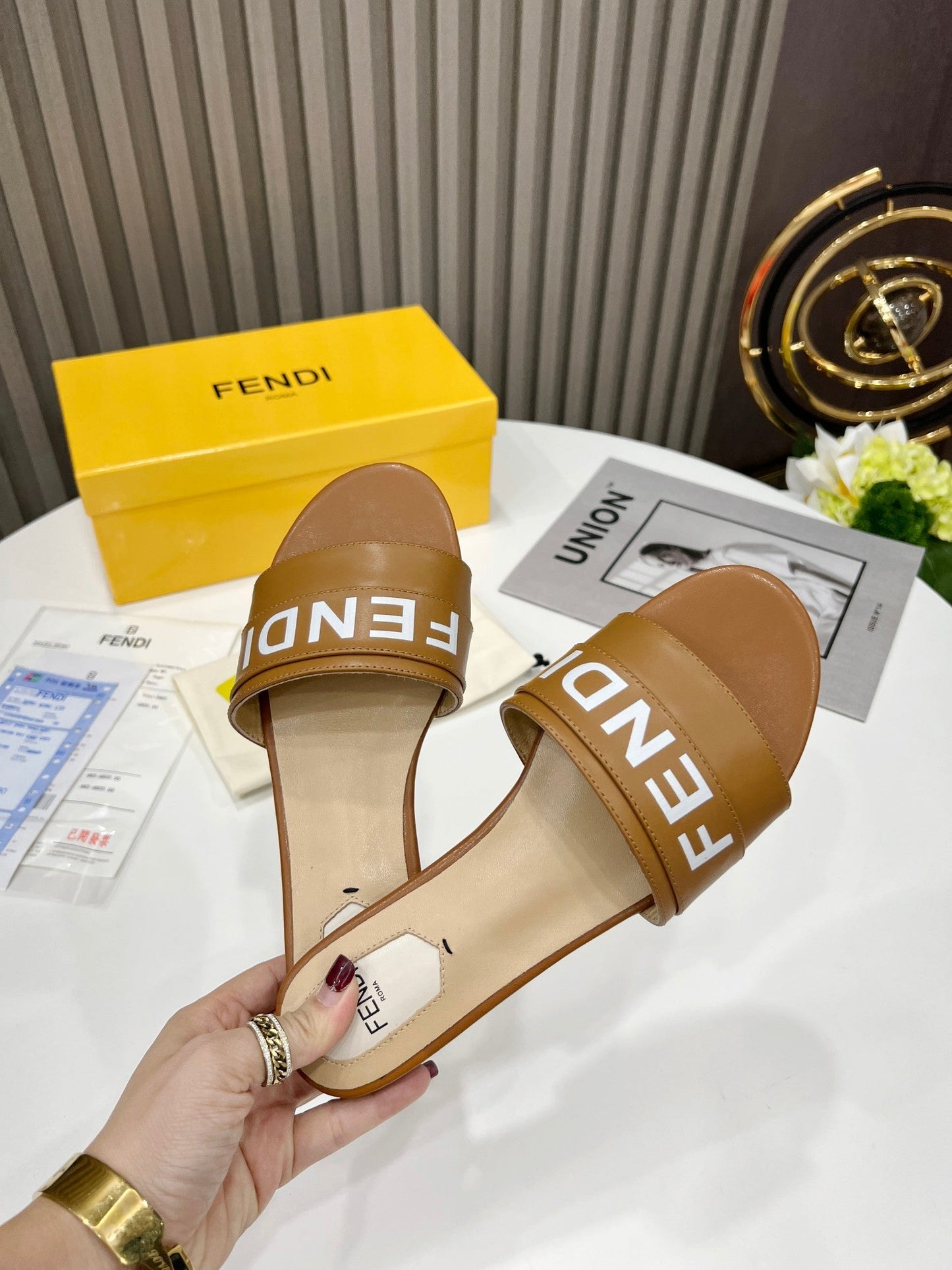 Luxury Shoes - FED - 646