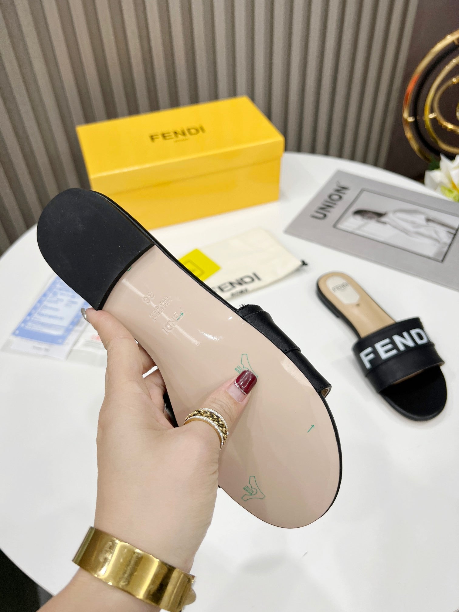 Luxury Shoes - FED - 644