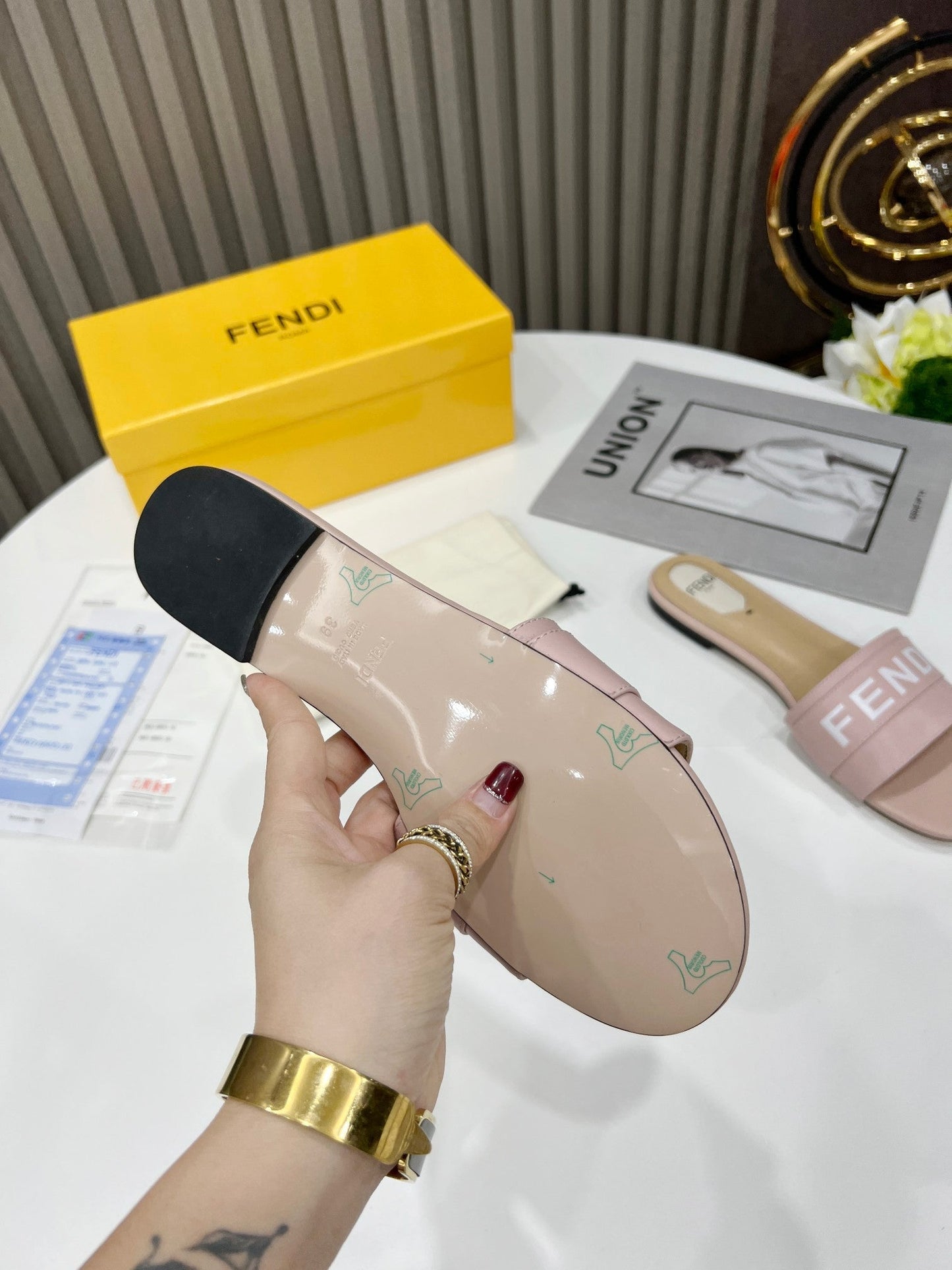 Luxury Shoes - FED - 643