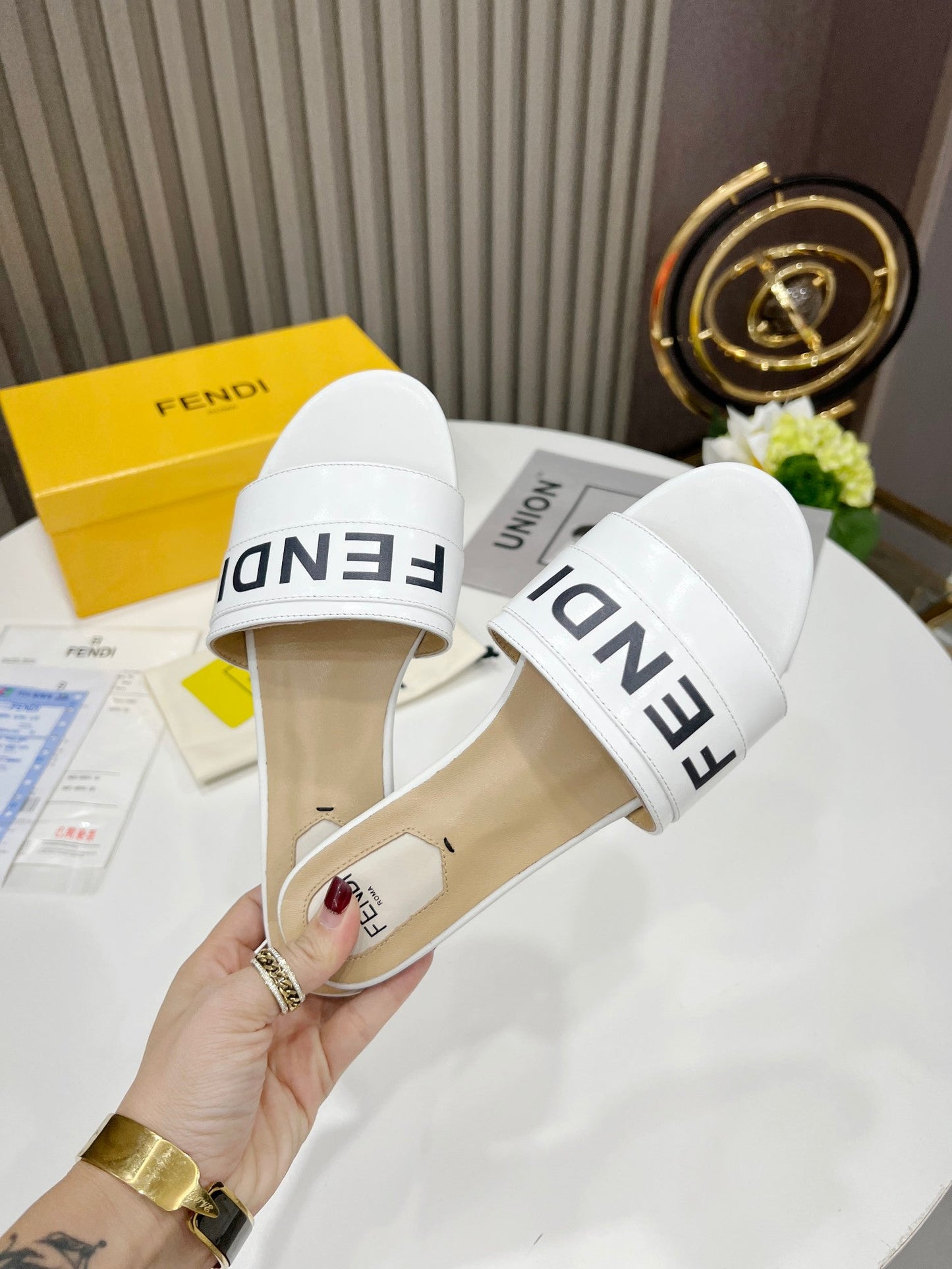 Luxury Shoes - FED - 642