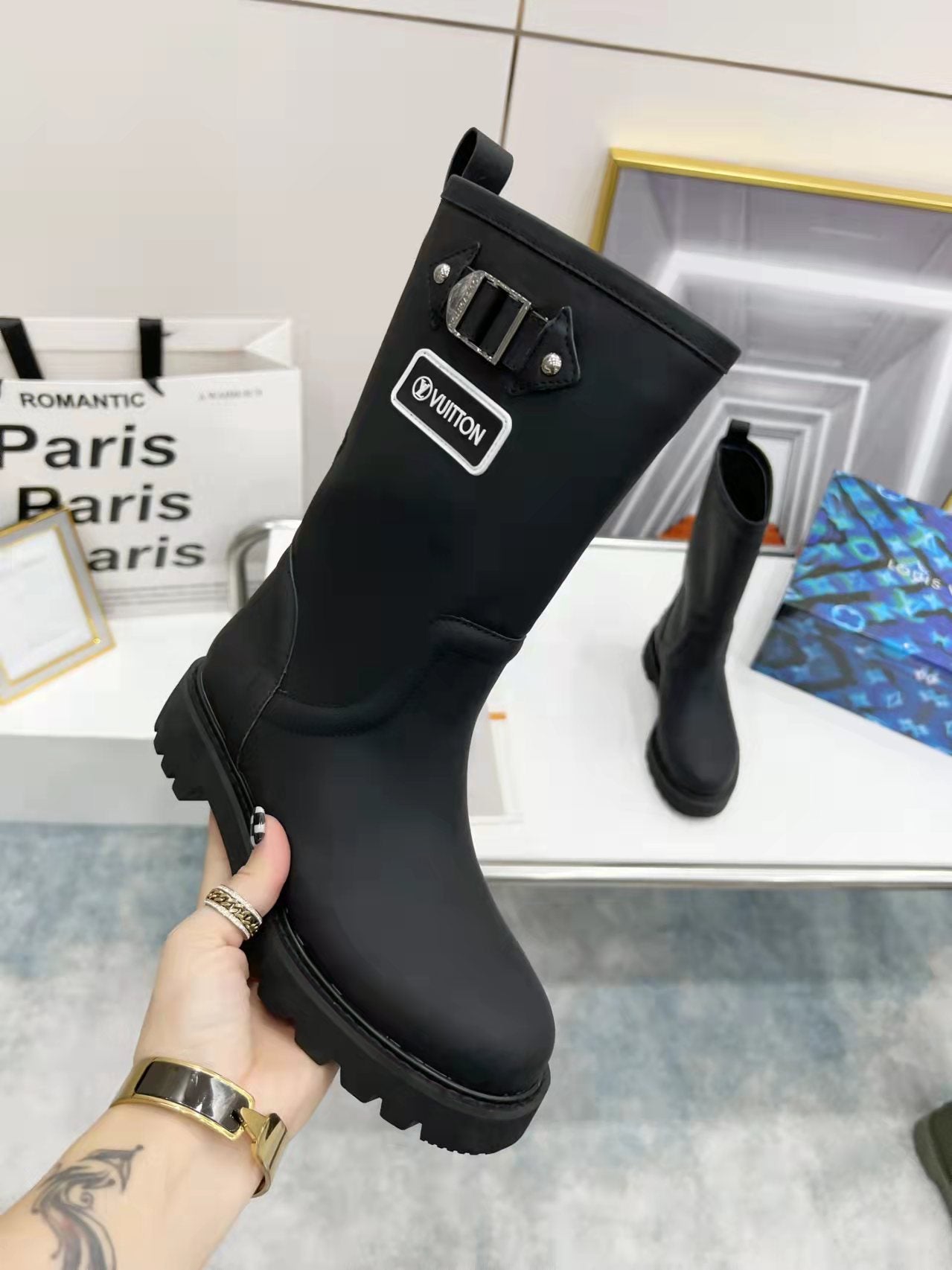 Luxury Shoes - LU-V - 626