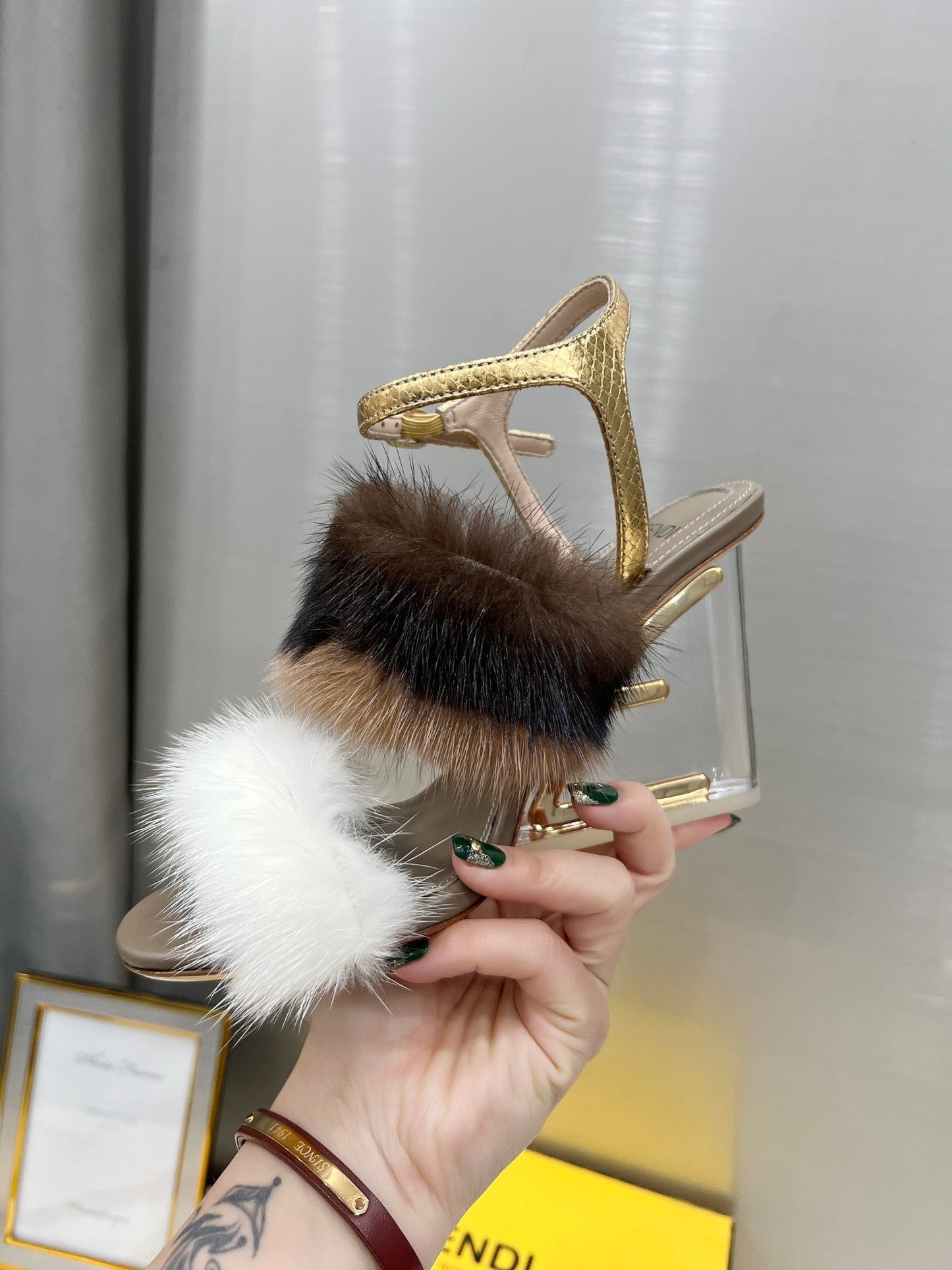 Luxury Shoes - FED - 676