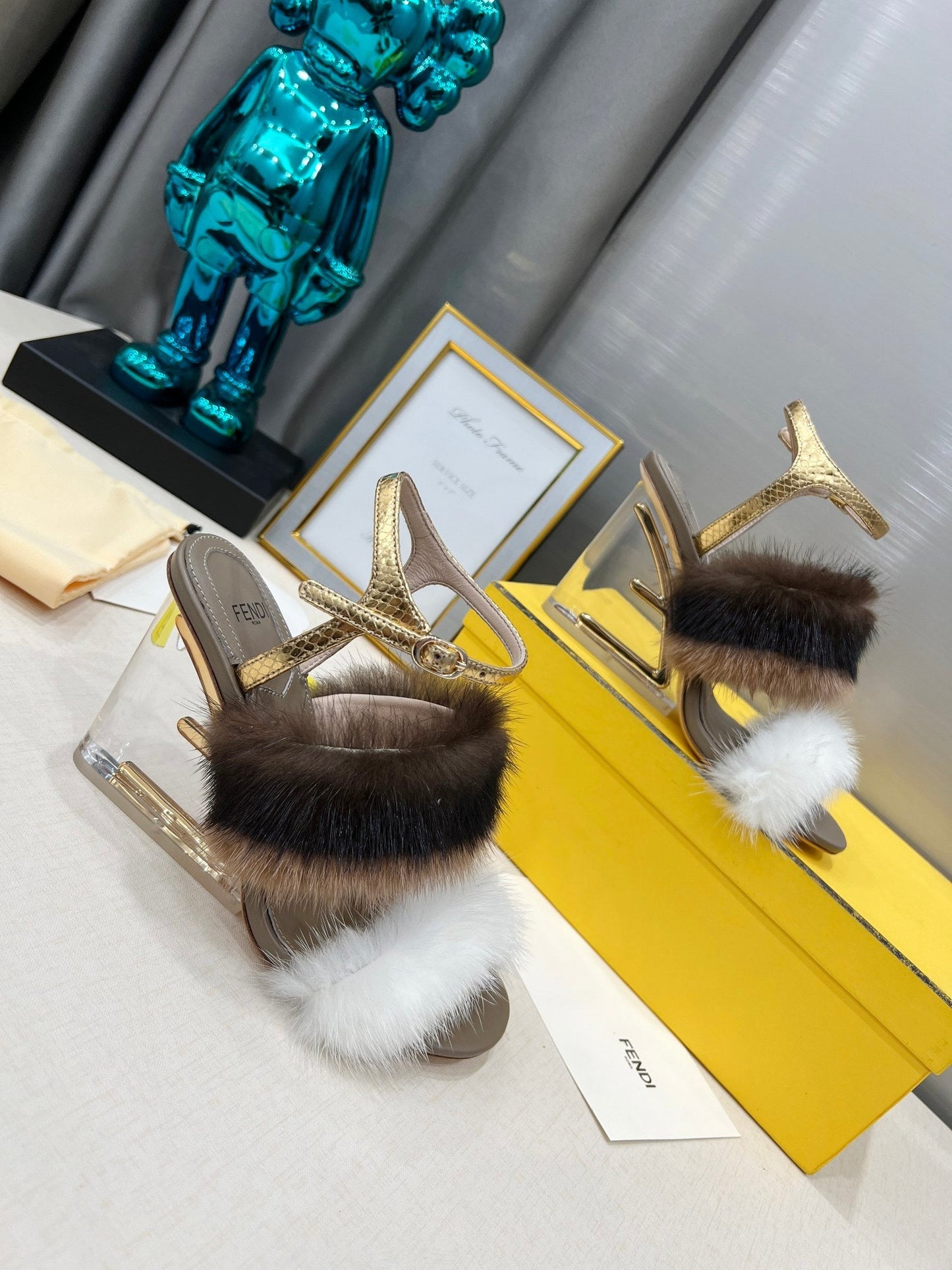 Luxury Shoes - FED - 676