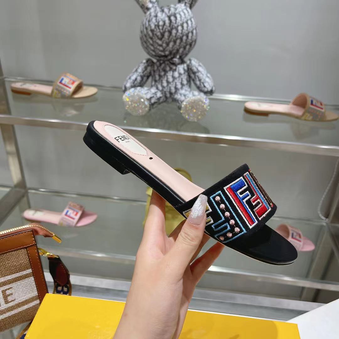 Luxury Shoes - FED - 557