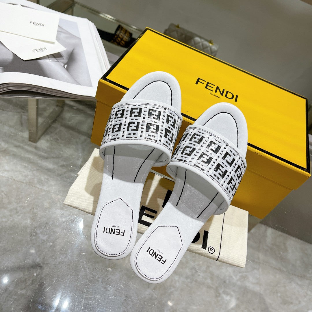 Luxury Shoes - FED - 550