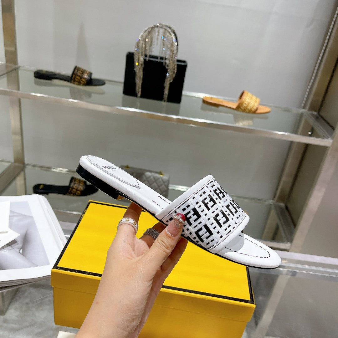 Luxury Shoes - FED - 550