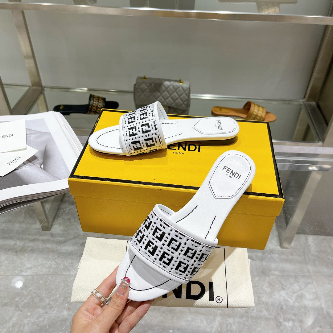 Luxury Shoes - FED - 550