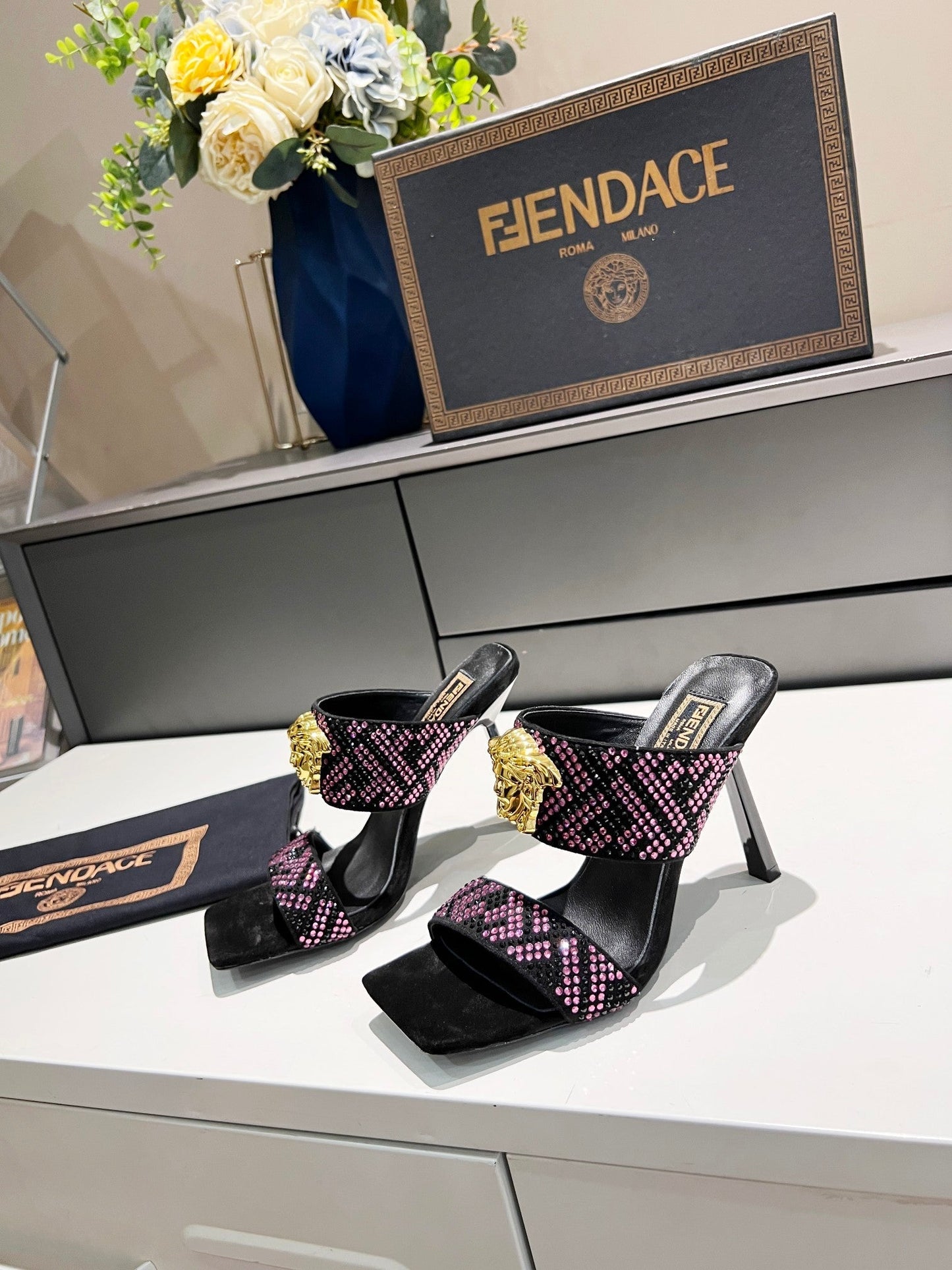 Luxury Shoes - FED - 511