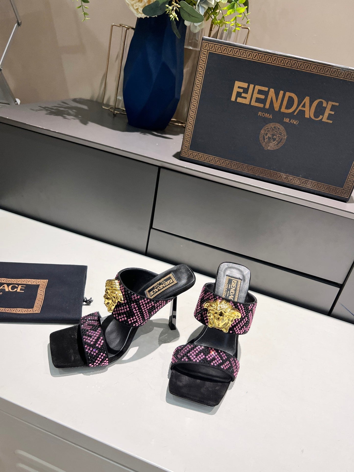 Luxury Shoes - FED - 511