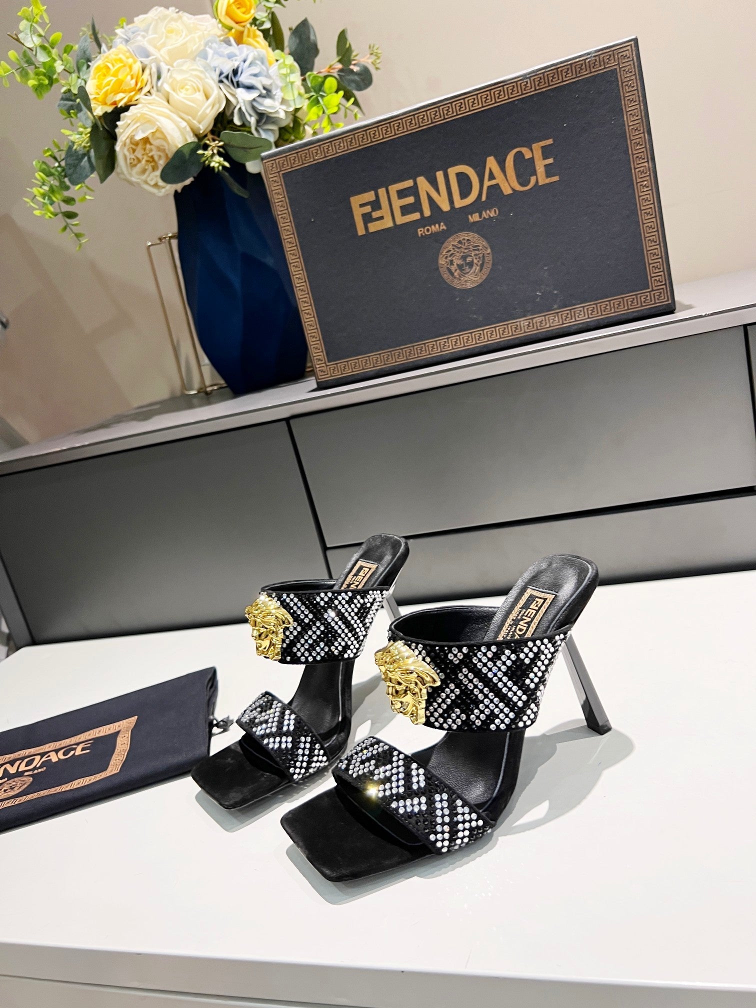 Luxury Shoes - FED - 512