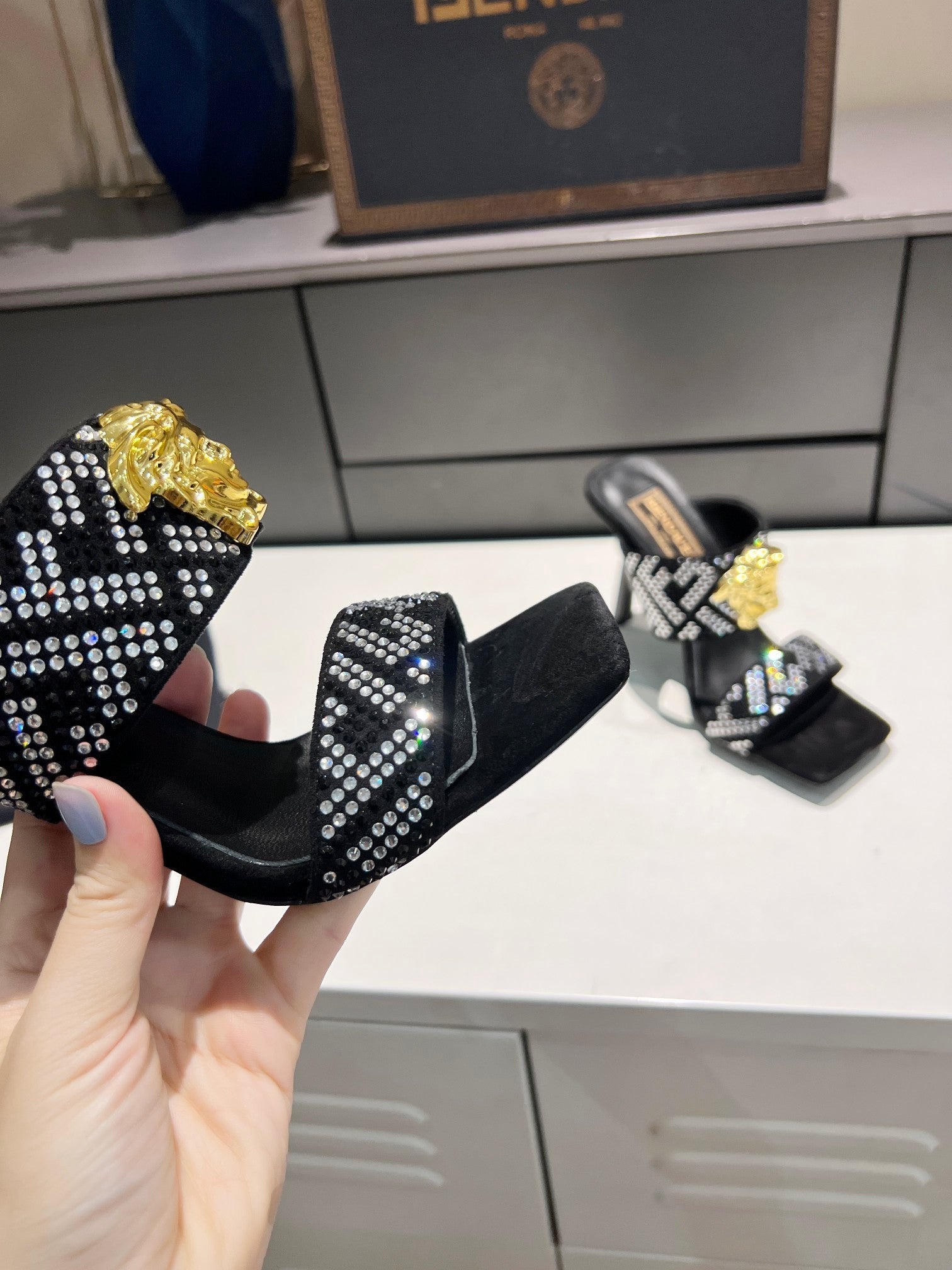 Luxury Shoes - FED - 512